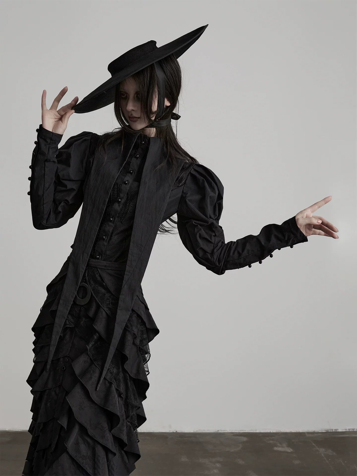 INDULG Waist Long-sleeved Shirt