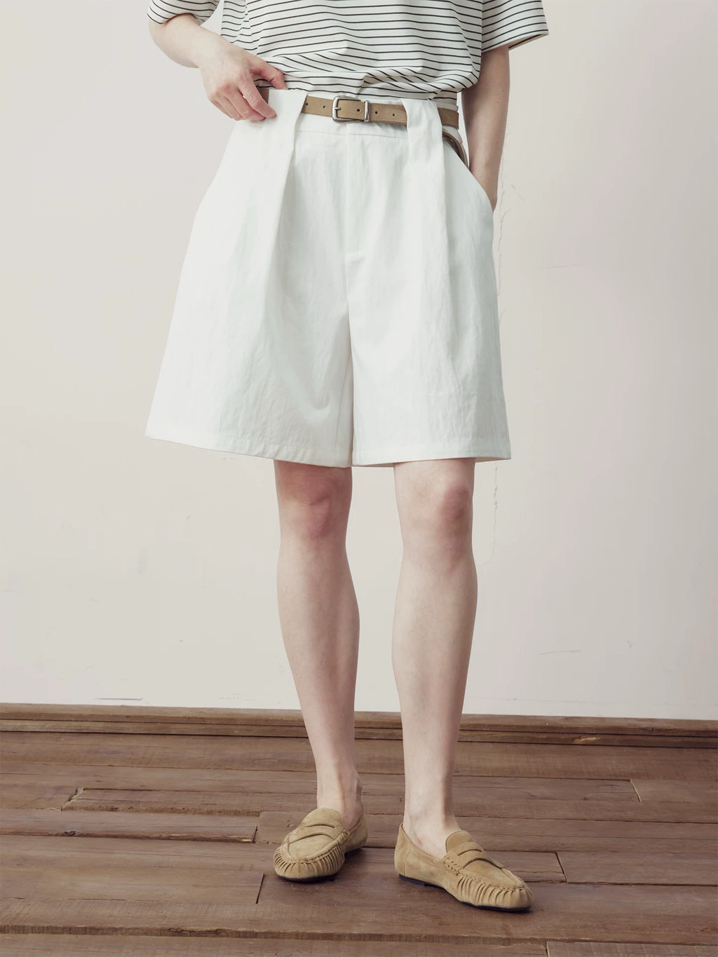 COLN Loose and Versatile Shorts