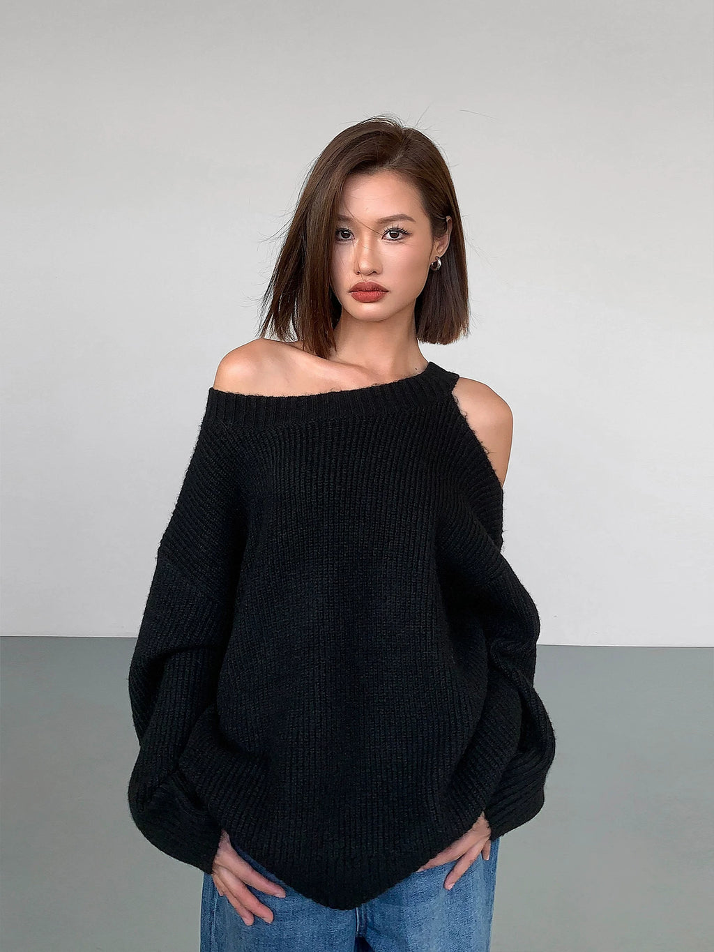 OUSPH Off-the-shoulder Knit Sweater