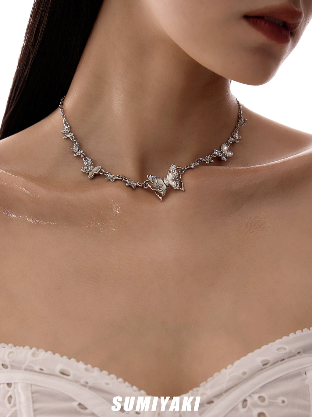 SUMIYAKI Light Luxury Diamond-encrusted White Fritillary Butterfly Necklace