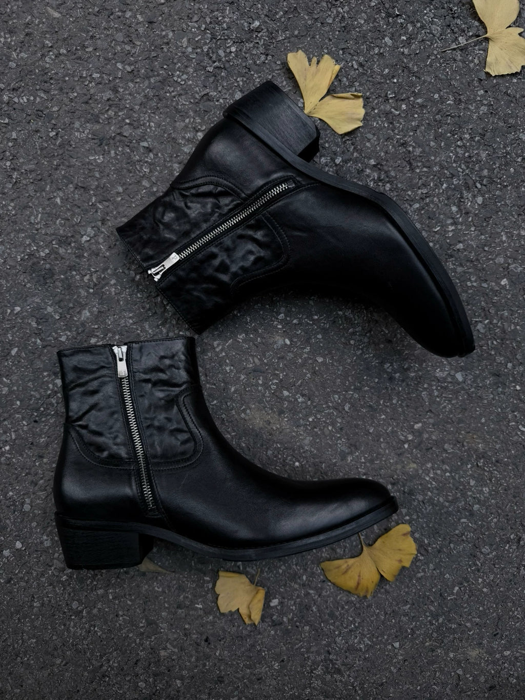 AMBSOM Pointed Yuppie High-top Chelsea Boots