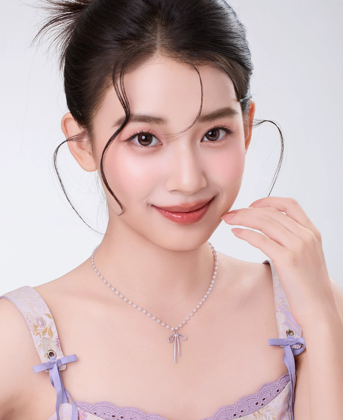DODOGOGO Bead Chain Bow Necklace