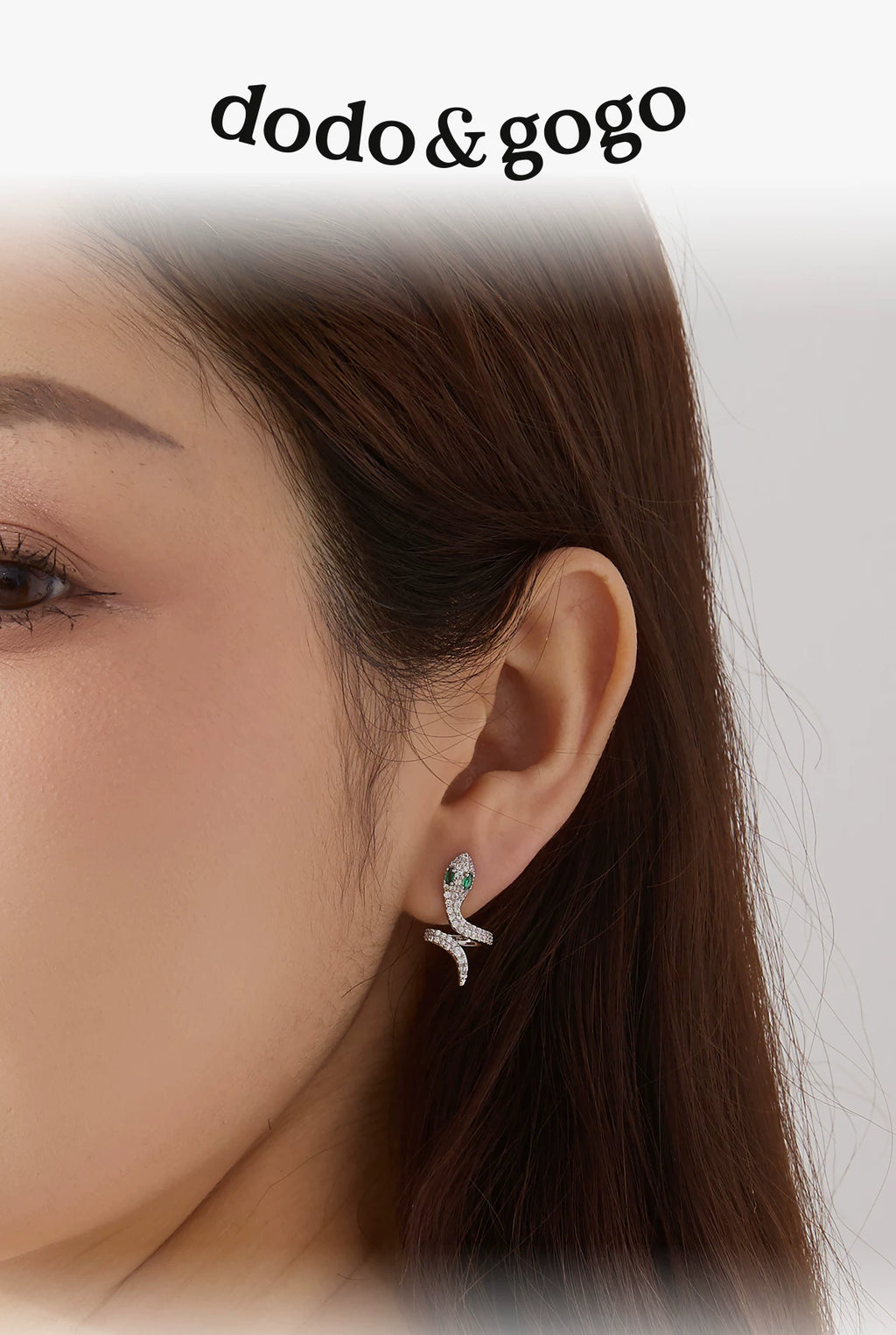DODOGOGO Snake Temperament Cool Stud Earrings