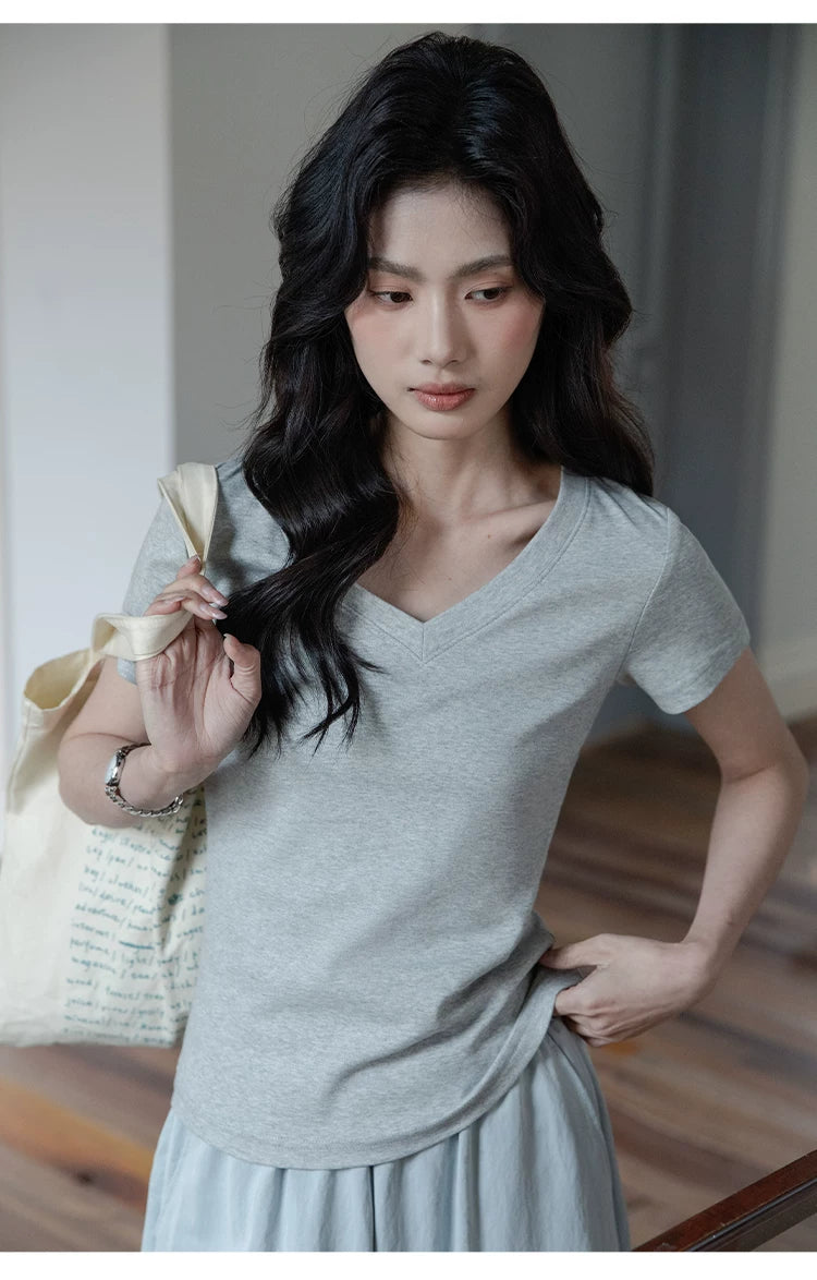 XUJING Simple V-neck Slim and Thin Tee