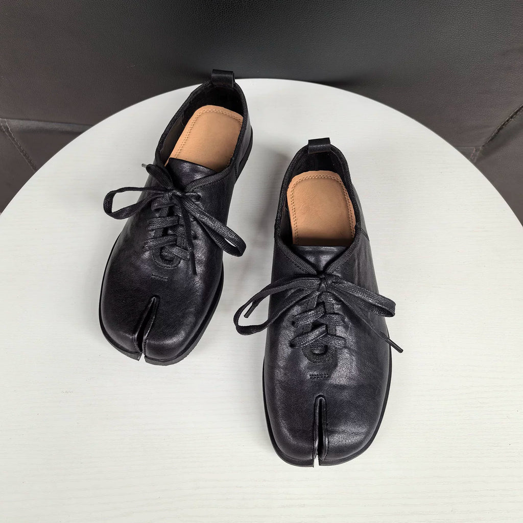 OQ Unfinished Ribbon Tabi Shoes