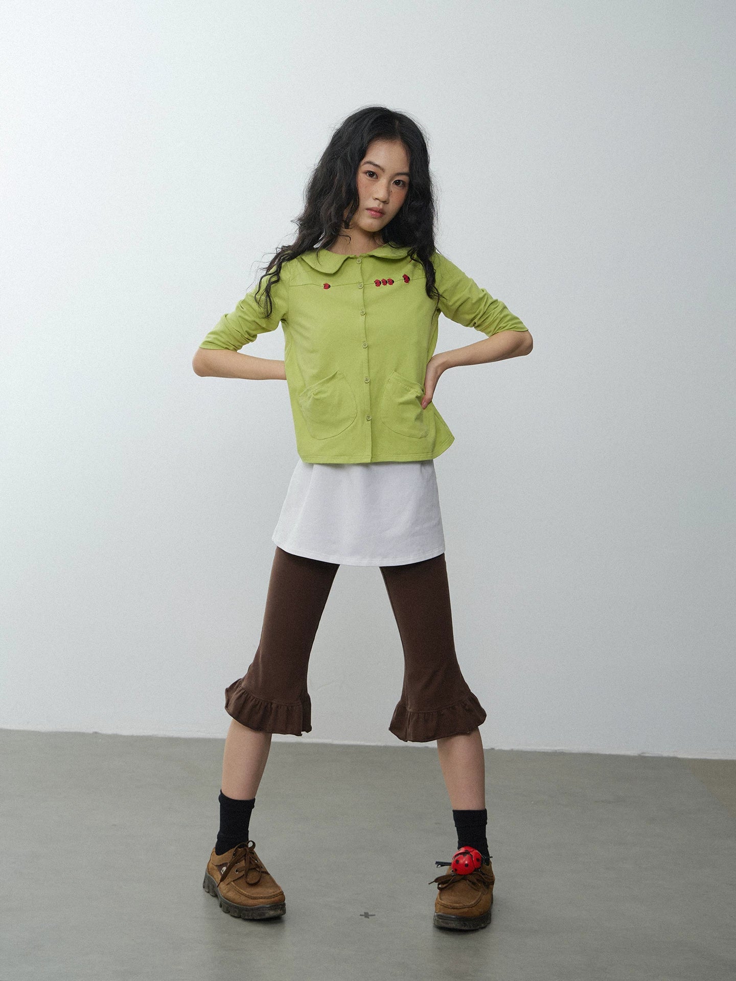In Two Twos Beetle Embroidered Doll Collar Half Sleeve Shirt