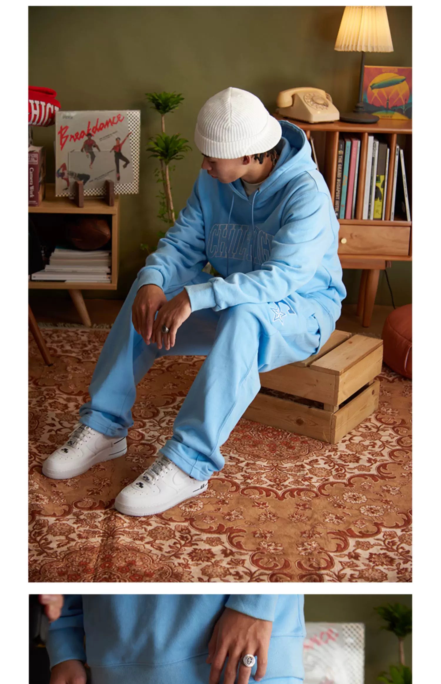 ChillHigh Loose Embroidered Thickened Sweatpants