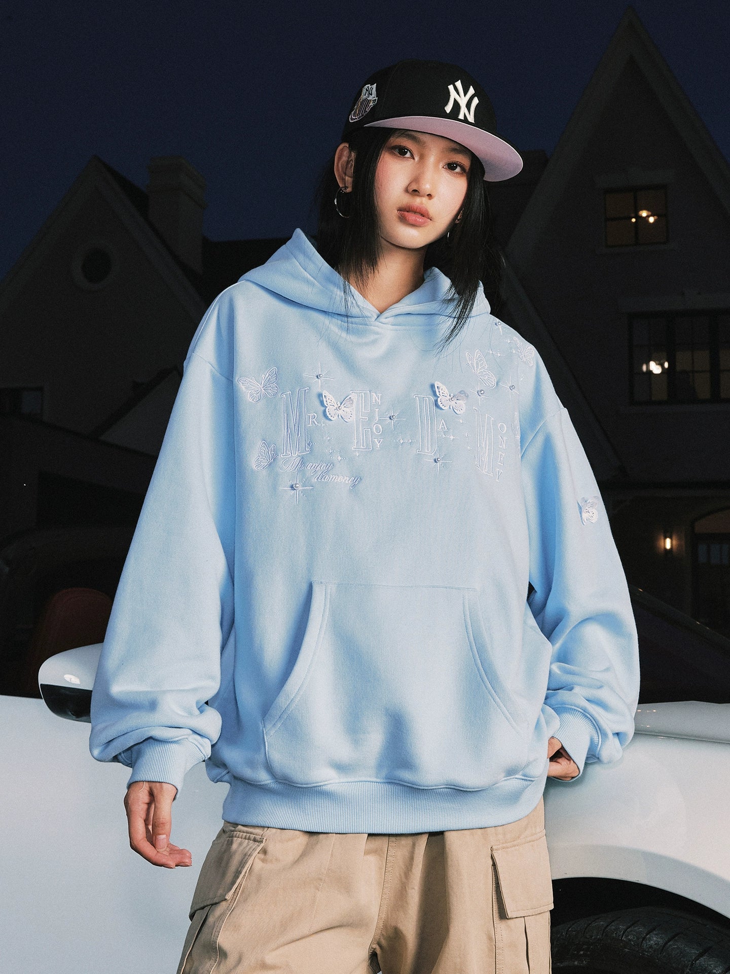 MEDM Three-dimensional Butterfly Hooded Sweater