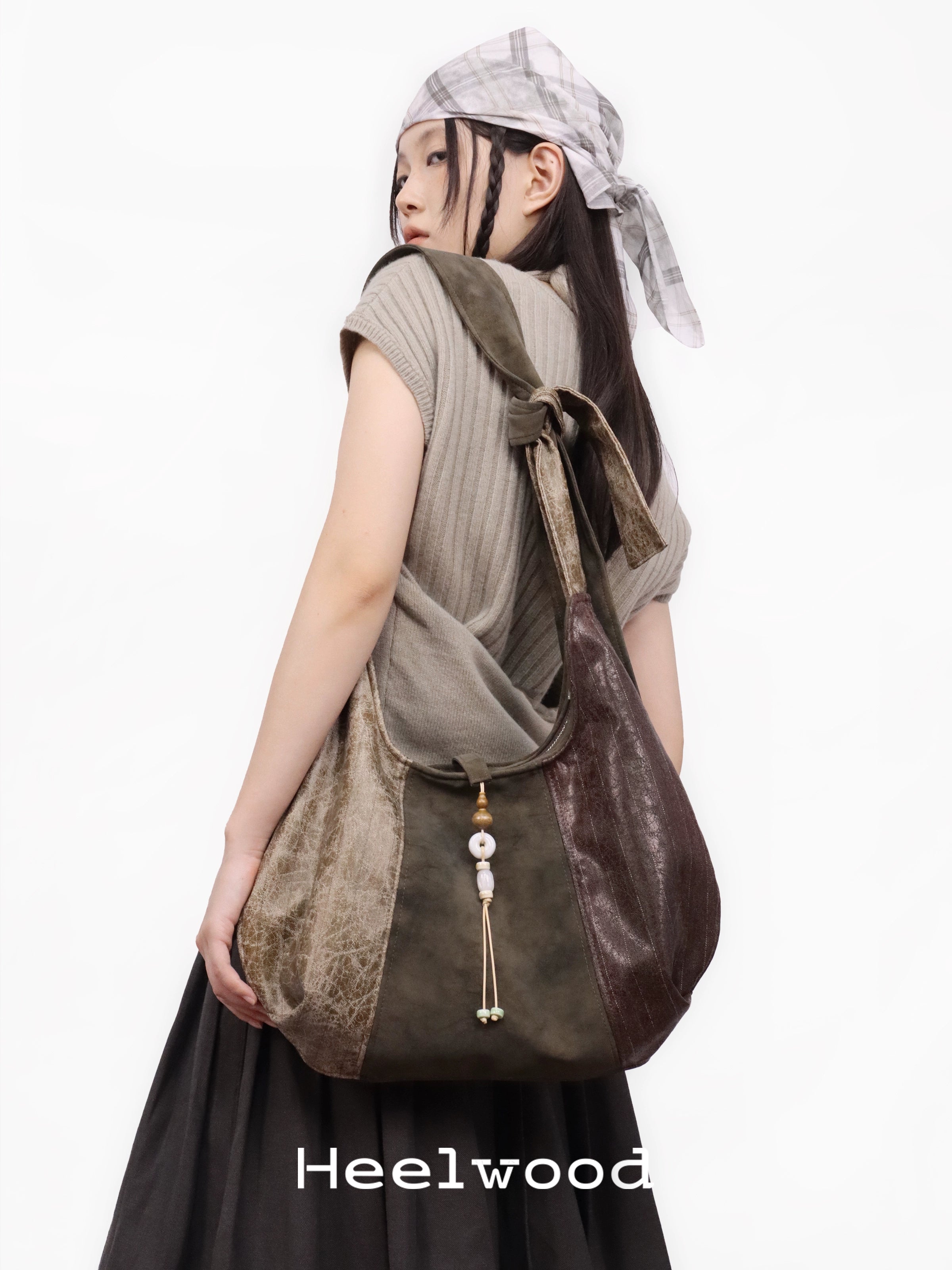 Heelwood New Chinese Large Capacity Messenger Bag