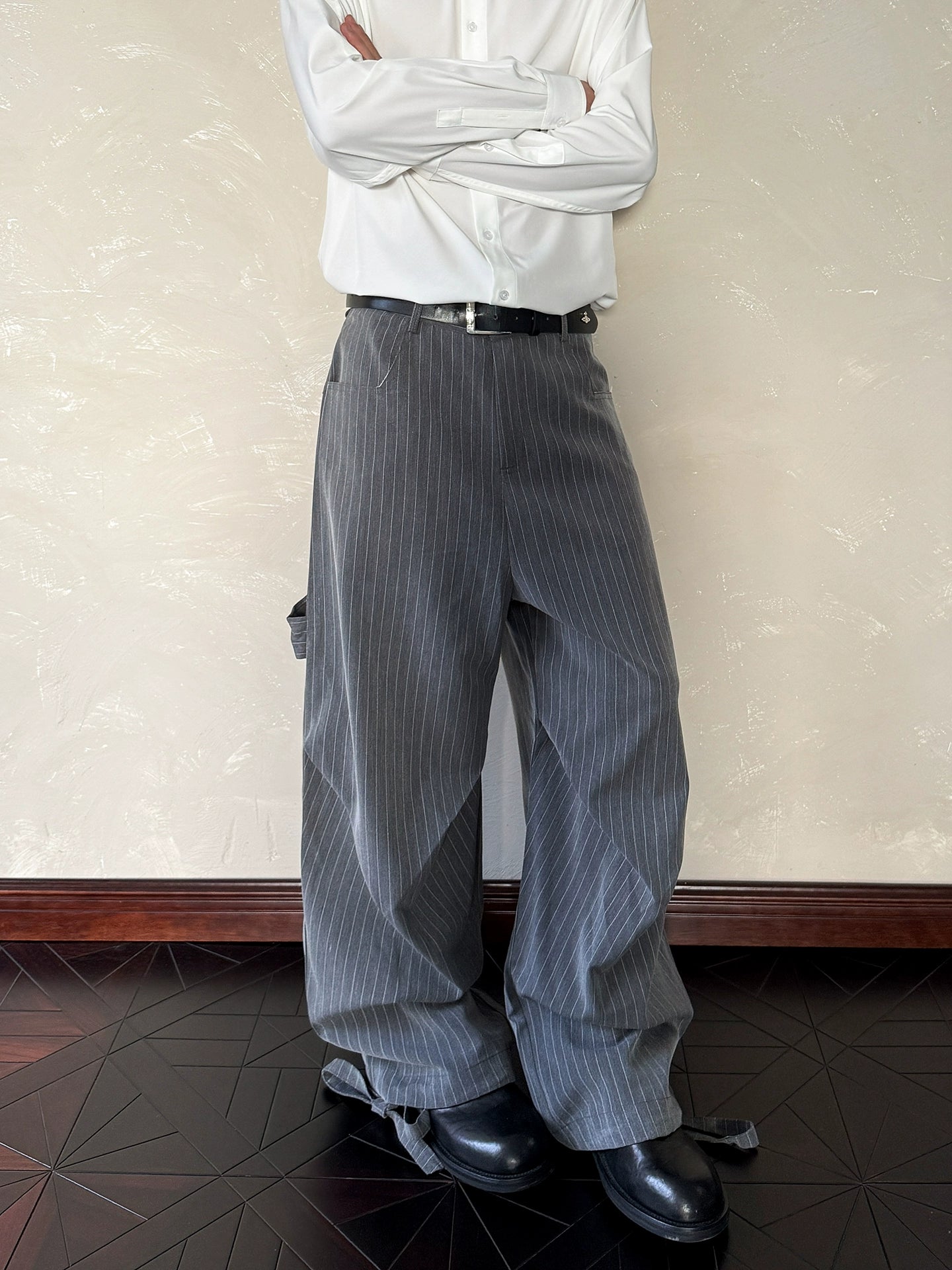 A PUEE Vertical Striped Pleated Slacks