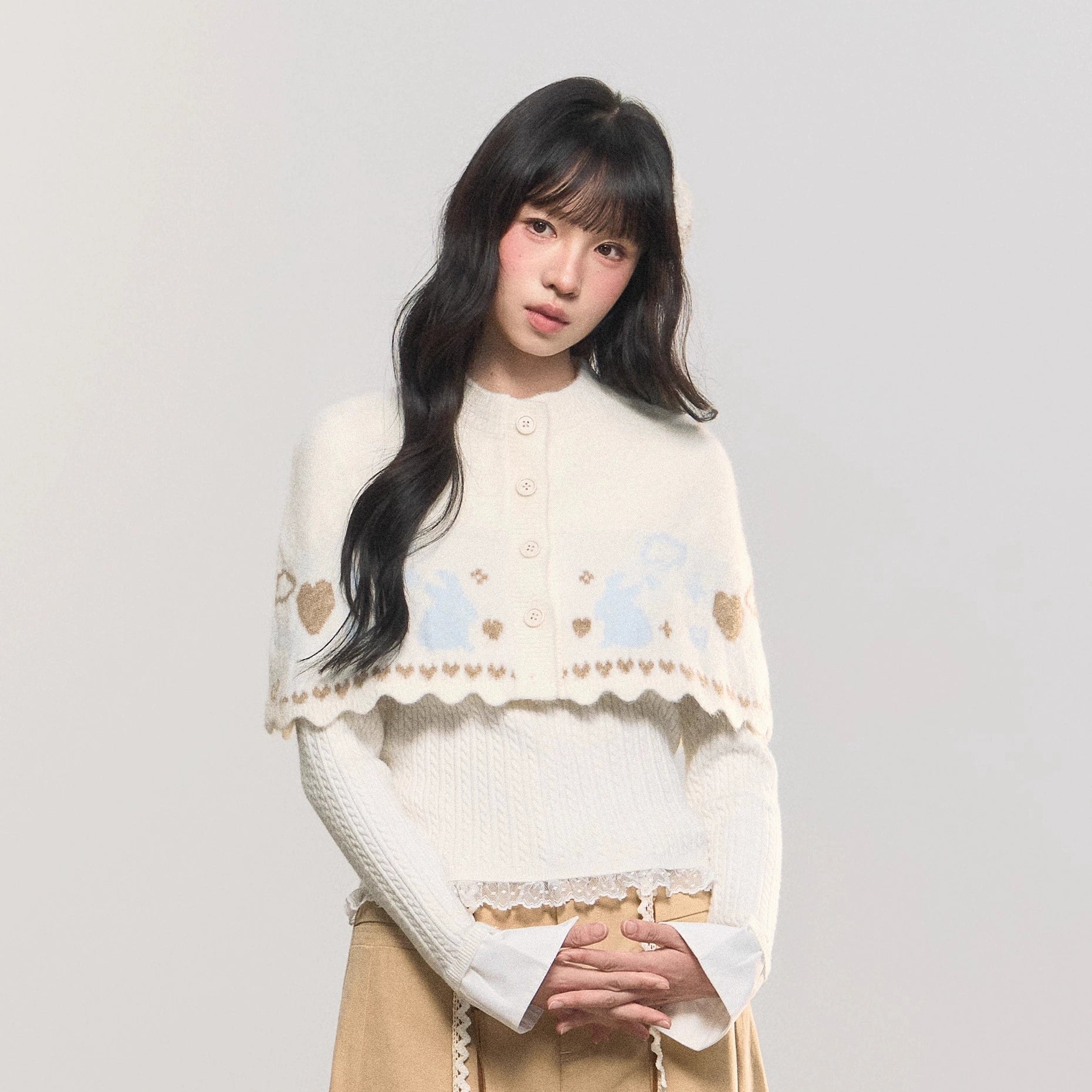 Umoumo Simple Versatile Twisted Knitted Cape