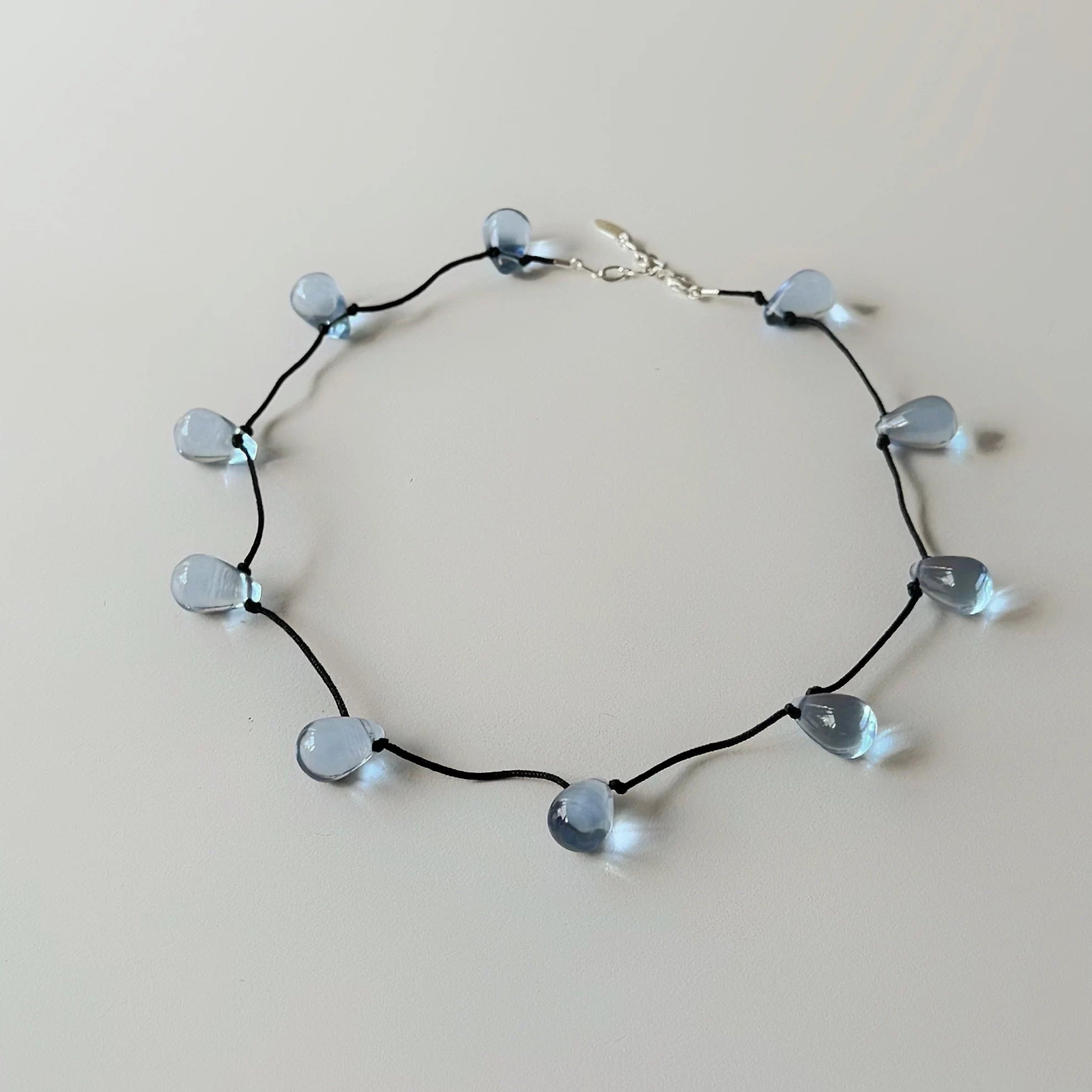 Lilis Weekend Niche Water Drop Beaded Necklace
