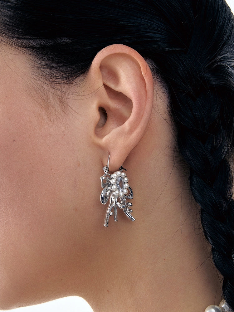 1JINN Vintage Bow Pearl Flower Earrings