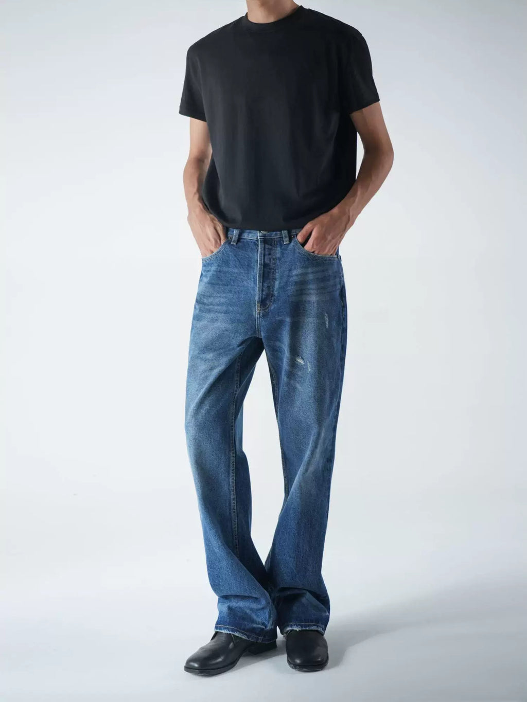 SEE ALSO Vintage Minimalist Straight Jeans