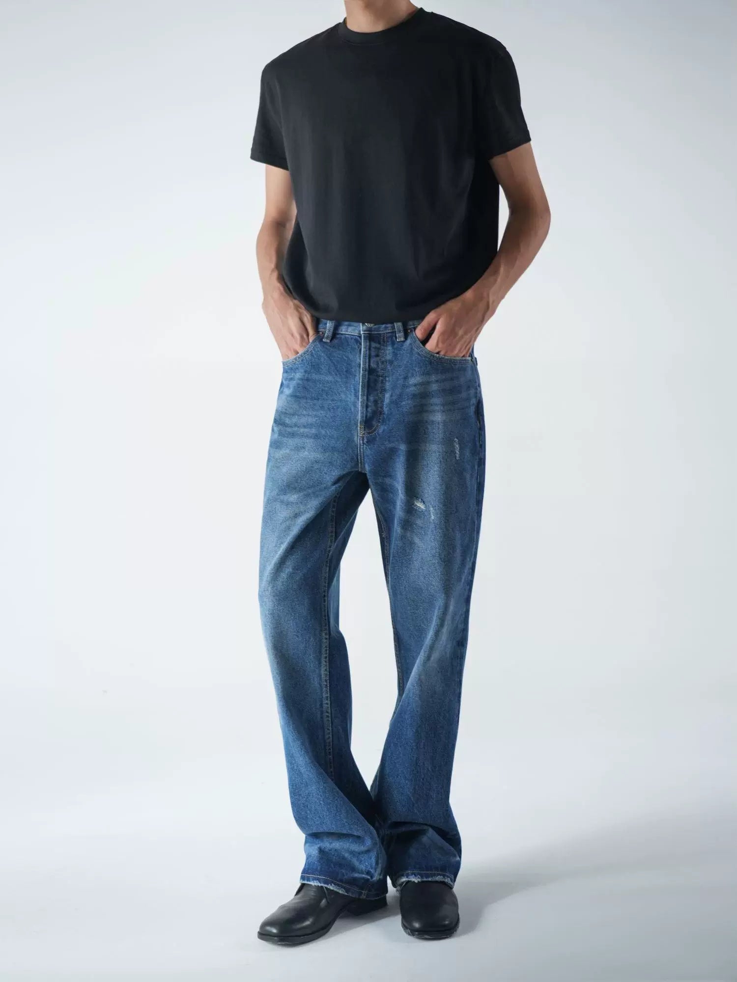 SEE ALSO Vintage Minimalist Straight Jeans