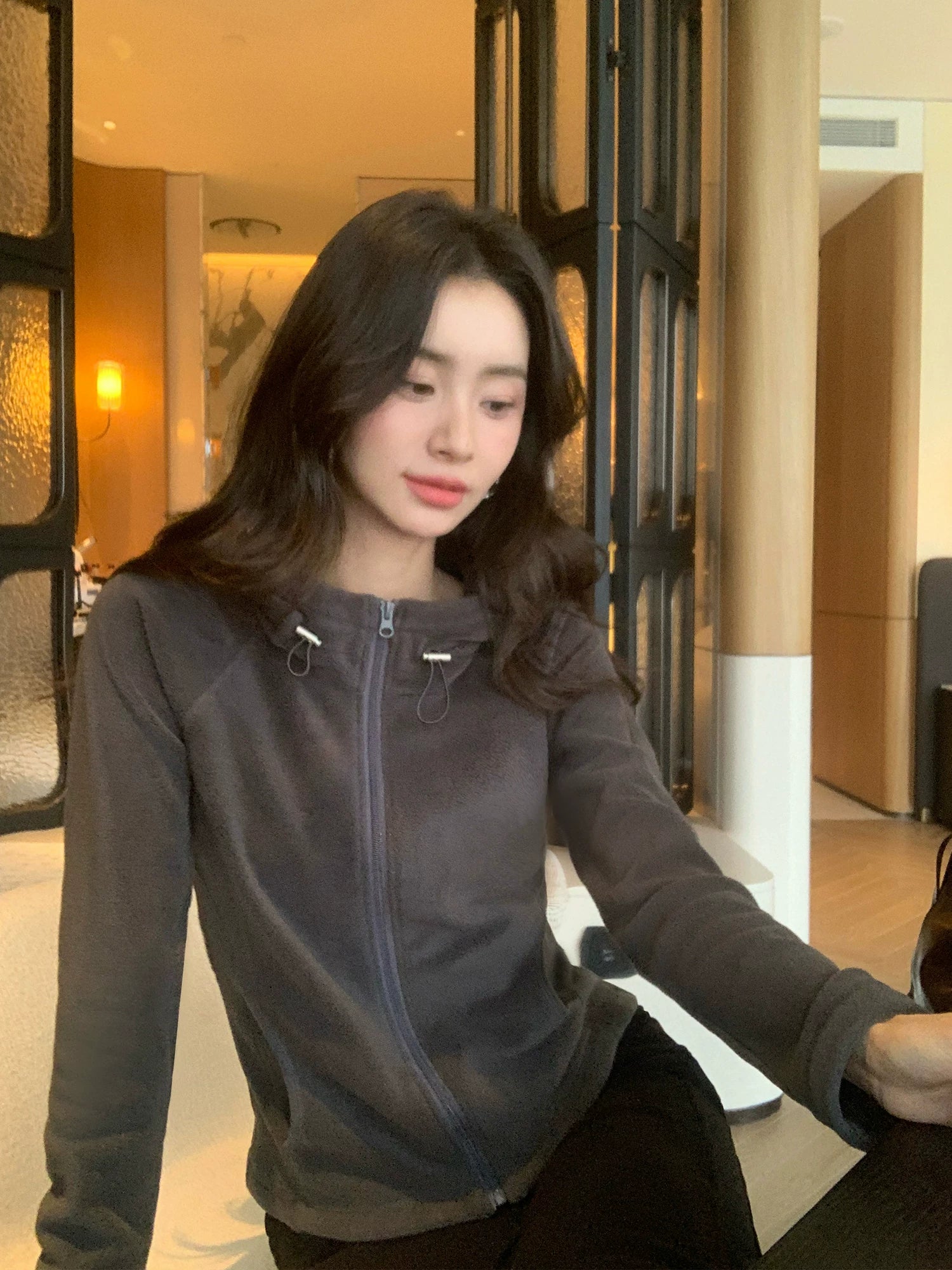 Pusumede Simple Slim Fit Hooded Jacket