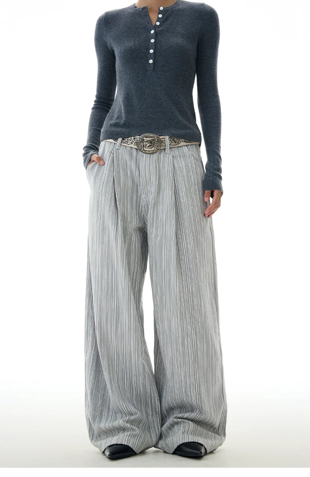 TRUQUEST Vintage Premium Striped Casual Straight Pants