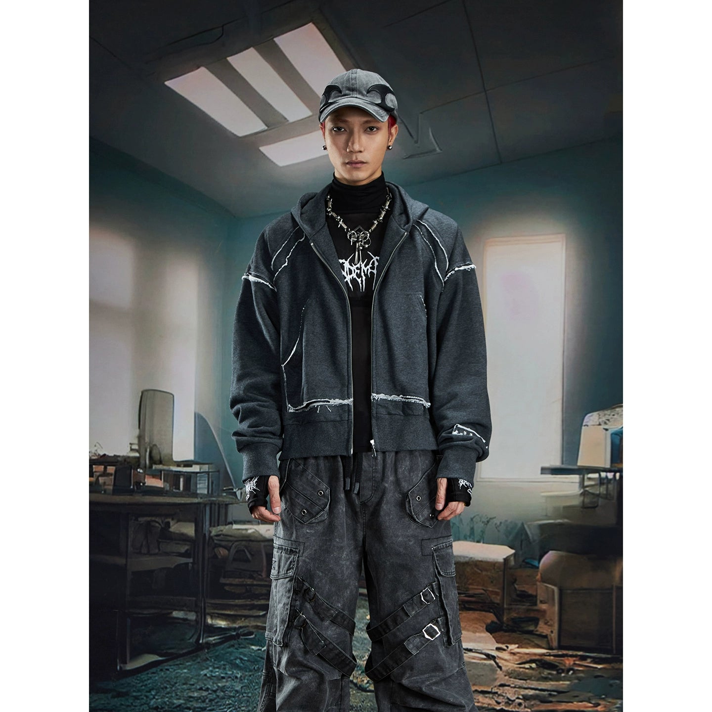 NOMANIAI Rough Edge Fringed Splicing Short Hooded Sweater