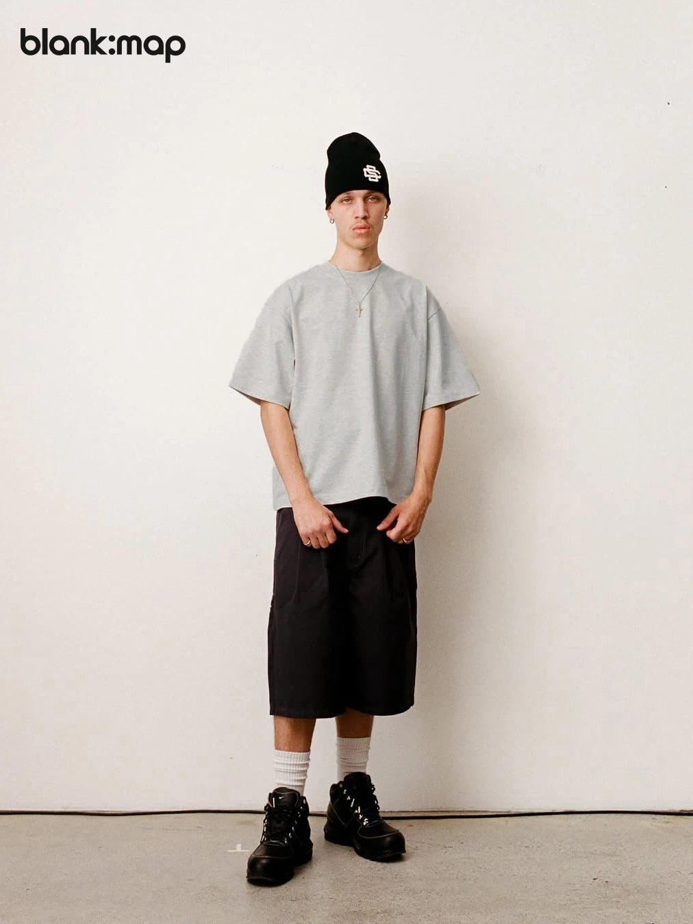 Blank Map Cool Loose Small Neckline Tee