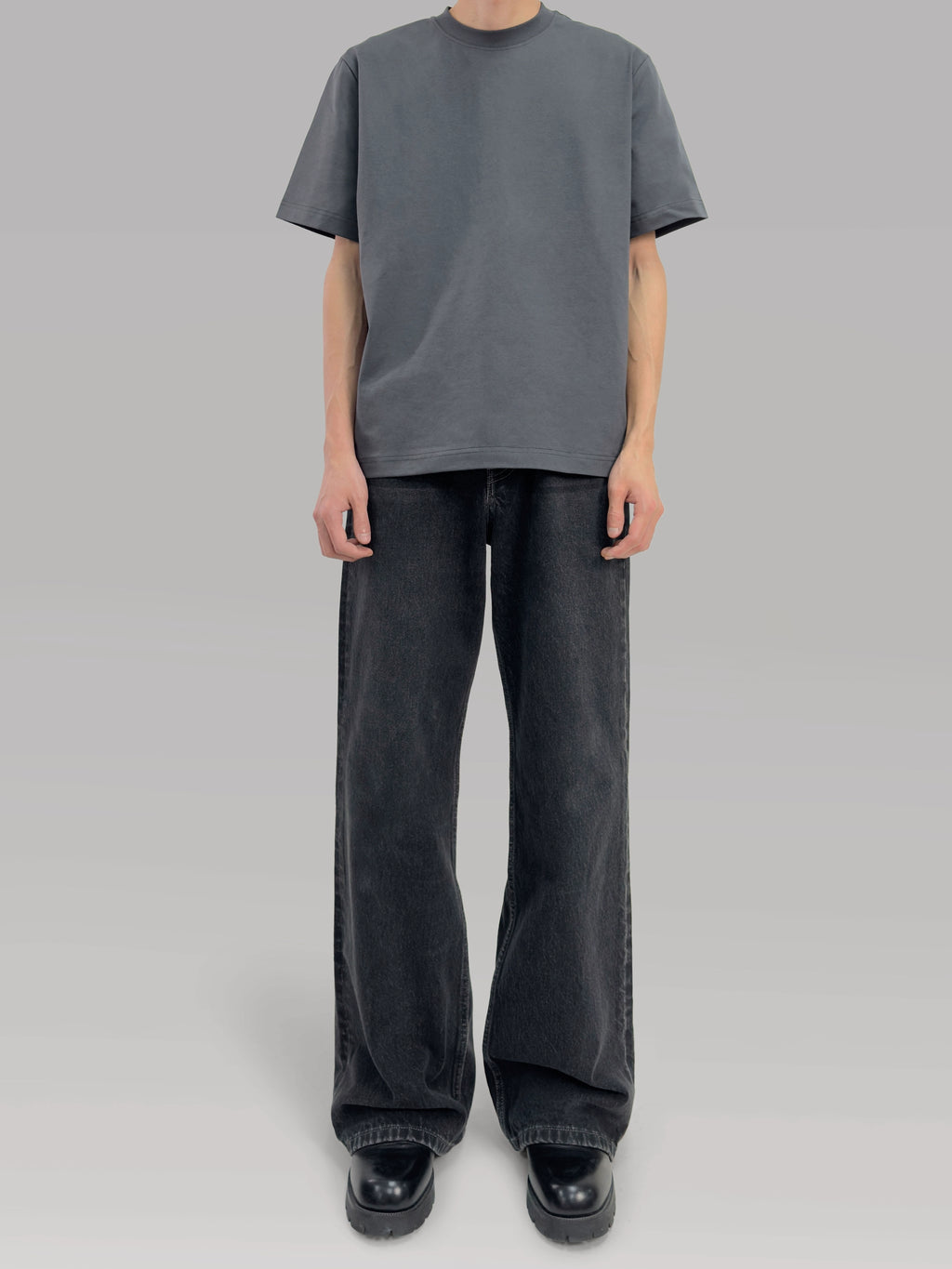 PLUS NO LOGO Washed Old Loose and Micro-pulled Jeans