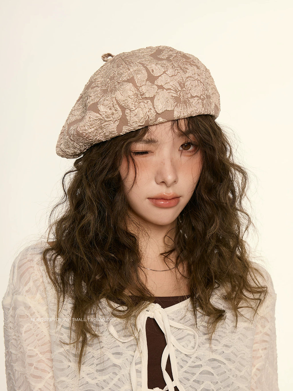 YORSOY Embossed Textured Face Small Casual Beret
