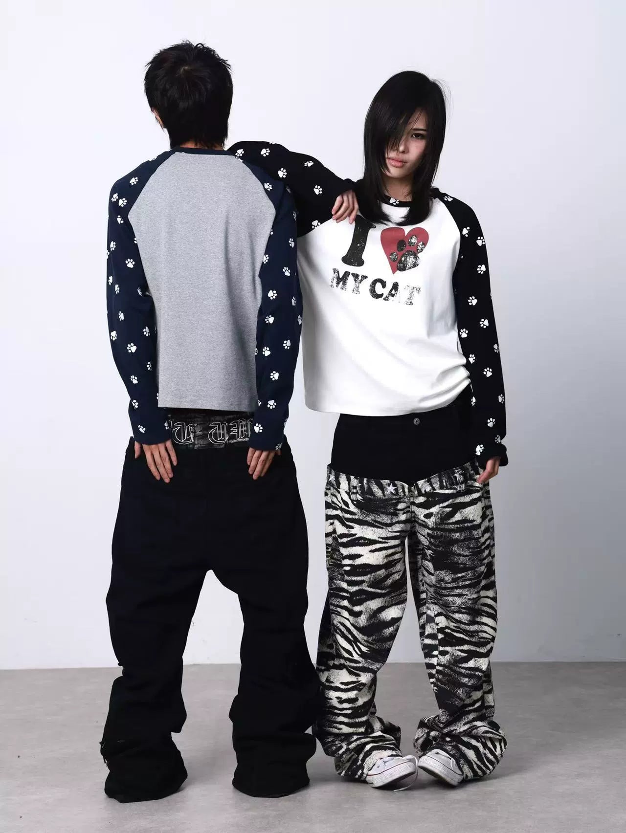 DETW Love Cat Print Splicing Round Neck Long Sleeve