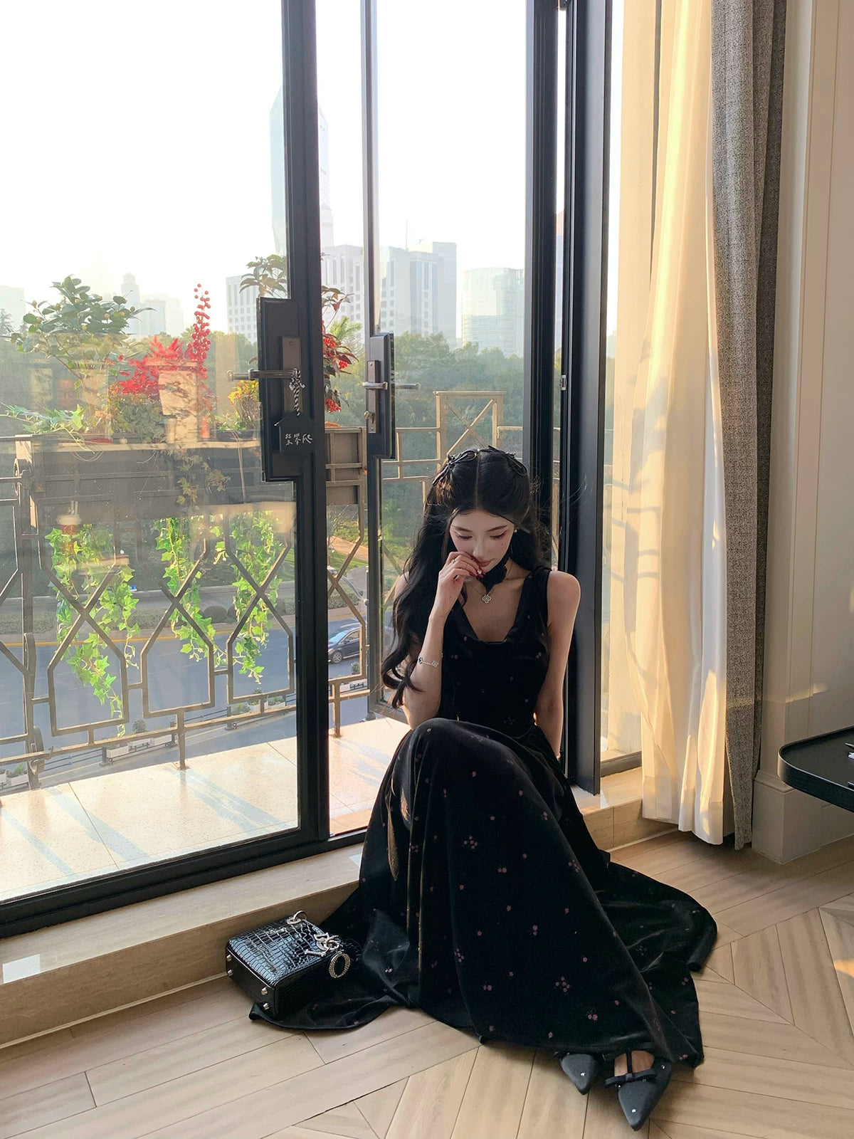 Barb Chill Shoulder Floral Dress
