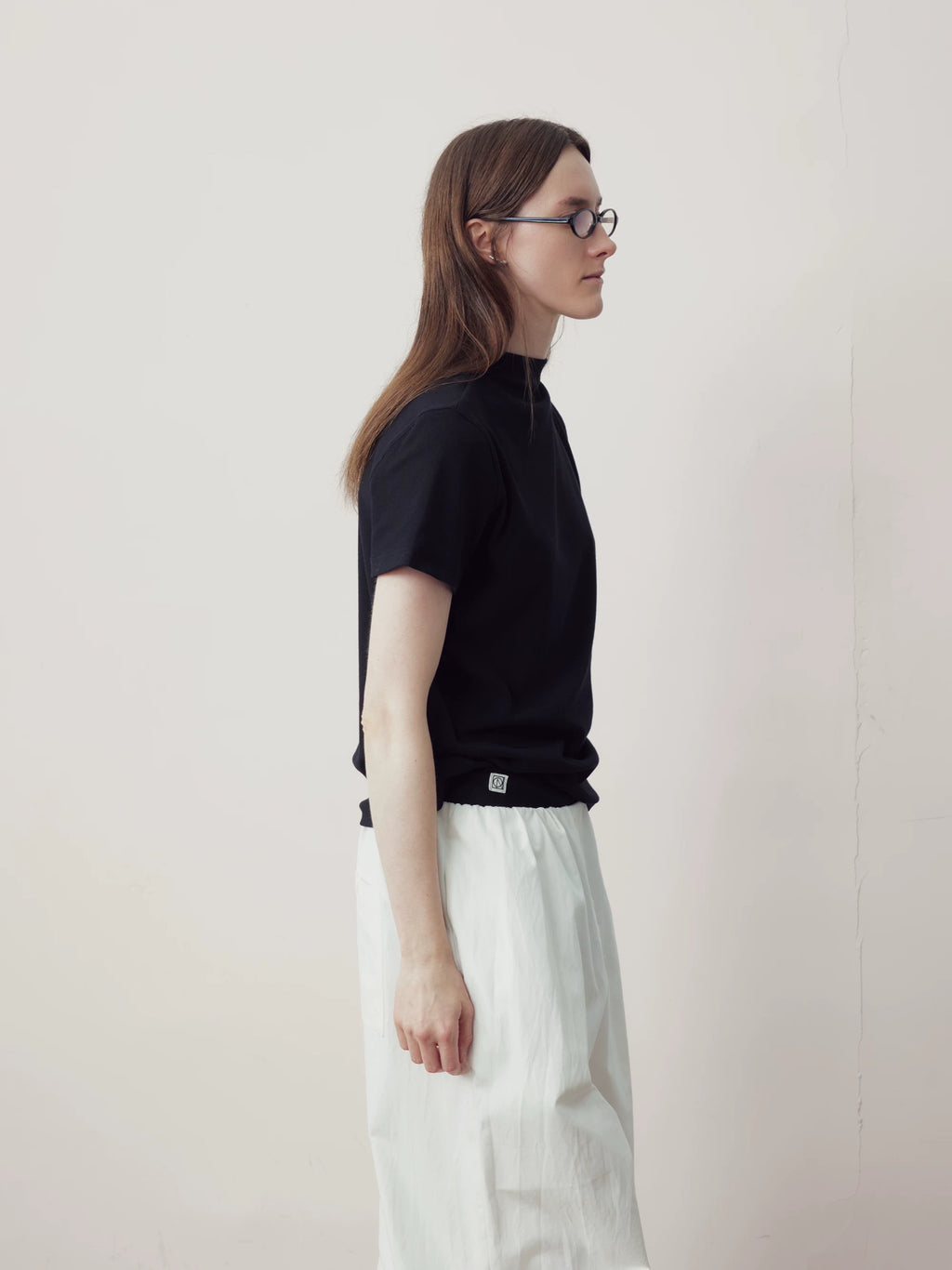COLN Front Shoulder Breathable Pinstriped Half Turtleneck Tee