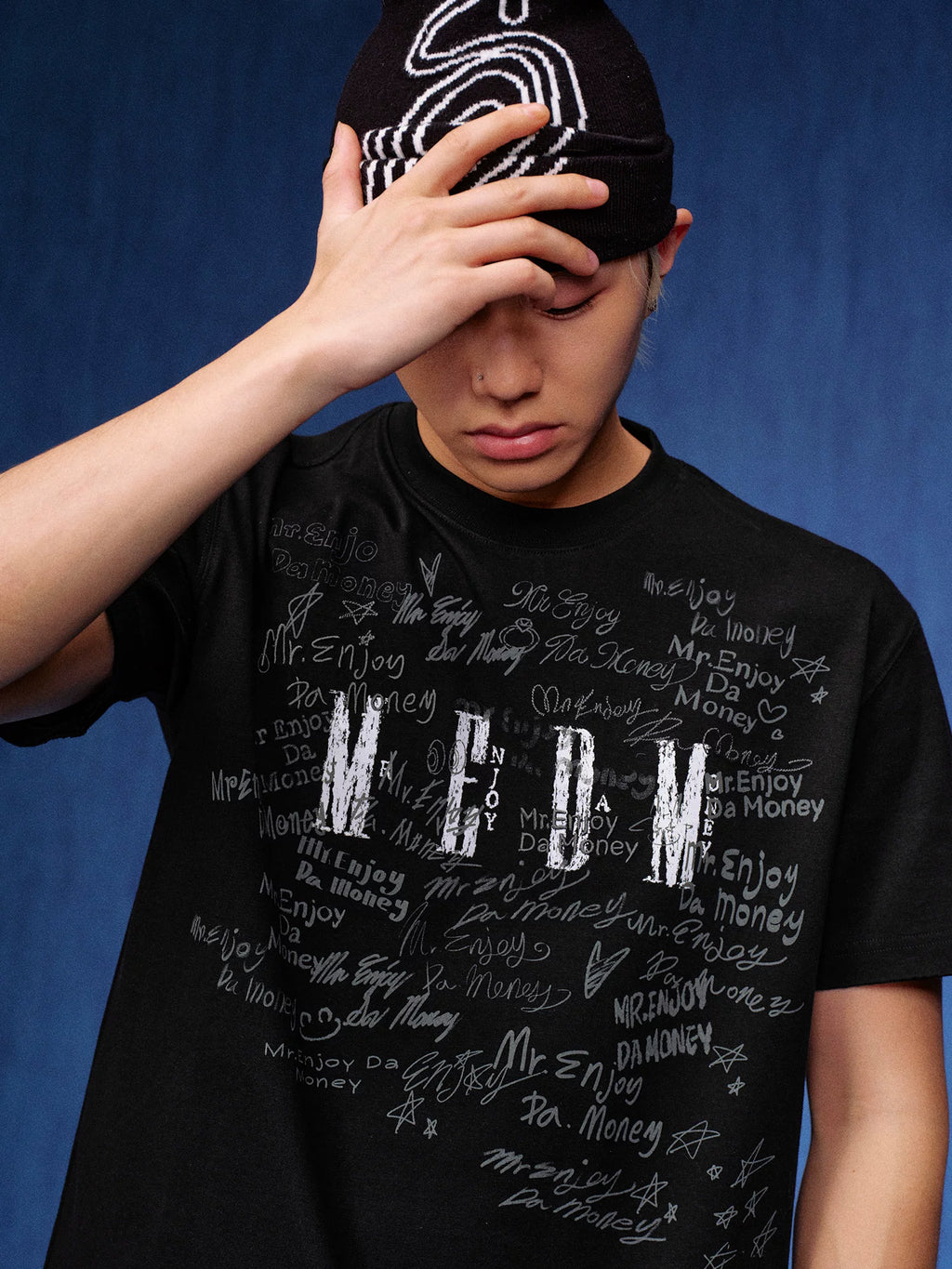MEDM Font Graffiti Print Embroidery Loose Tee