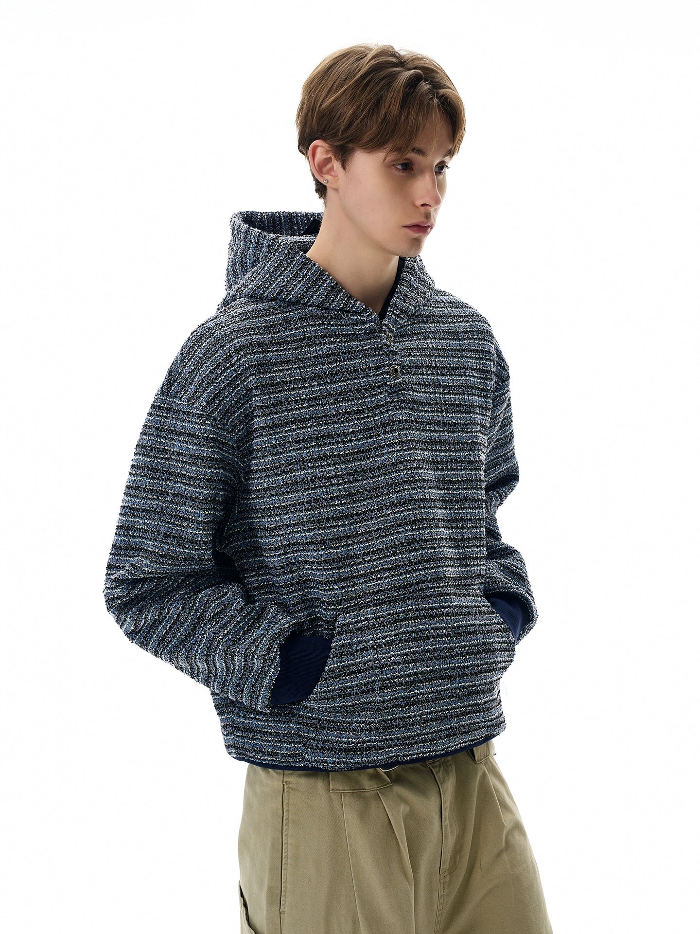 A PUEE Retro Small Fragrant Woven Hooded Sweater