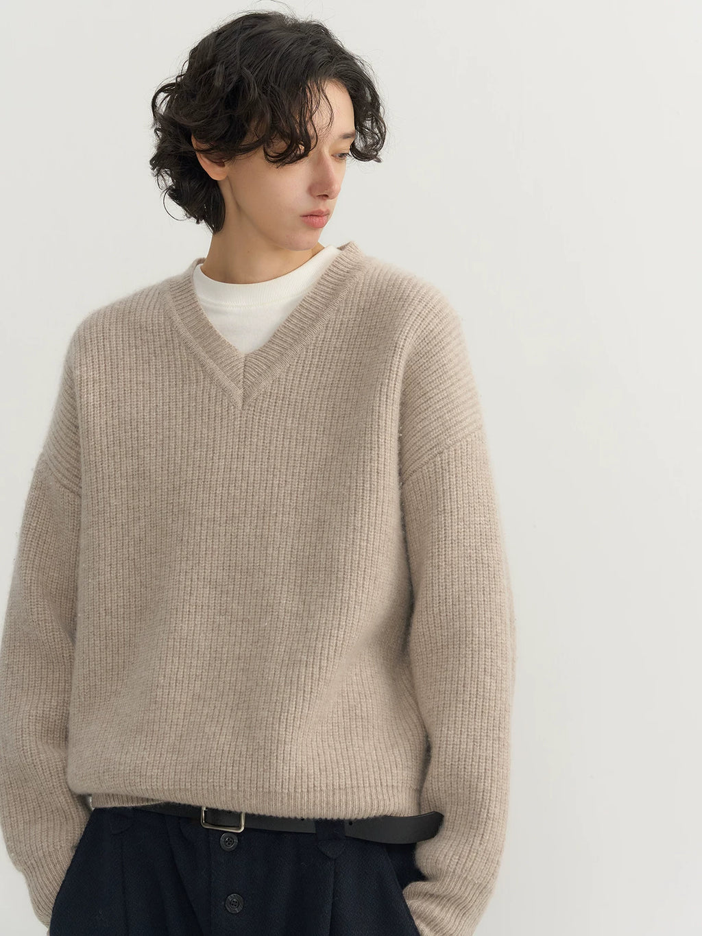 CARPEM All-wool Simple V-neck Sweater