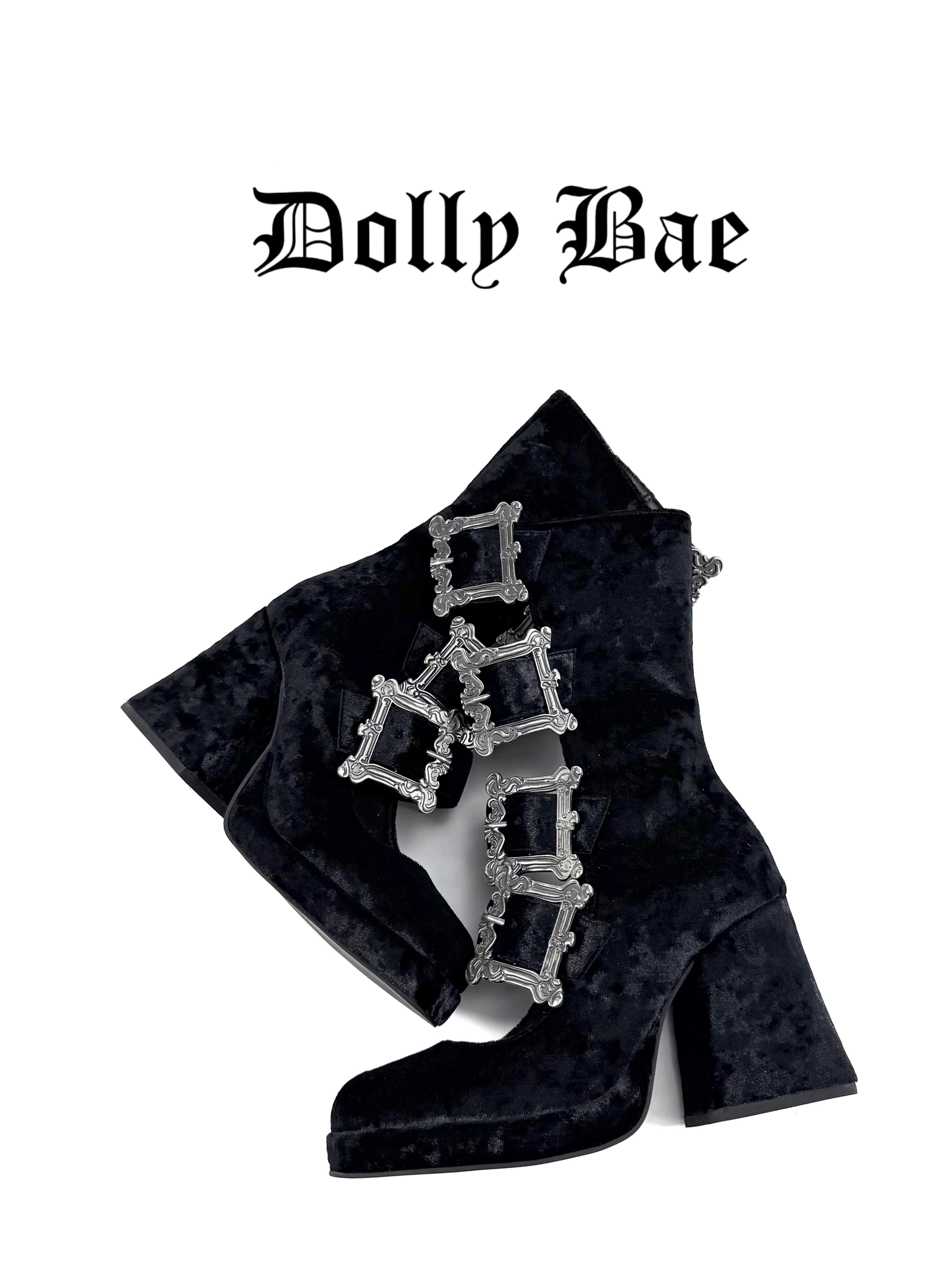 Dollybae Carved Square Buckle Hollow Skinny Boots