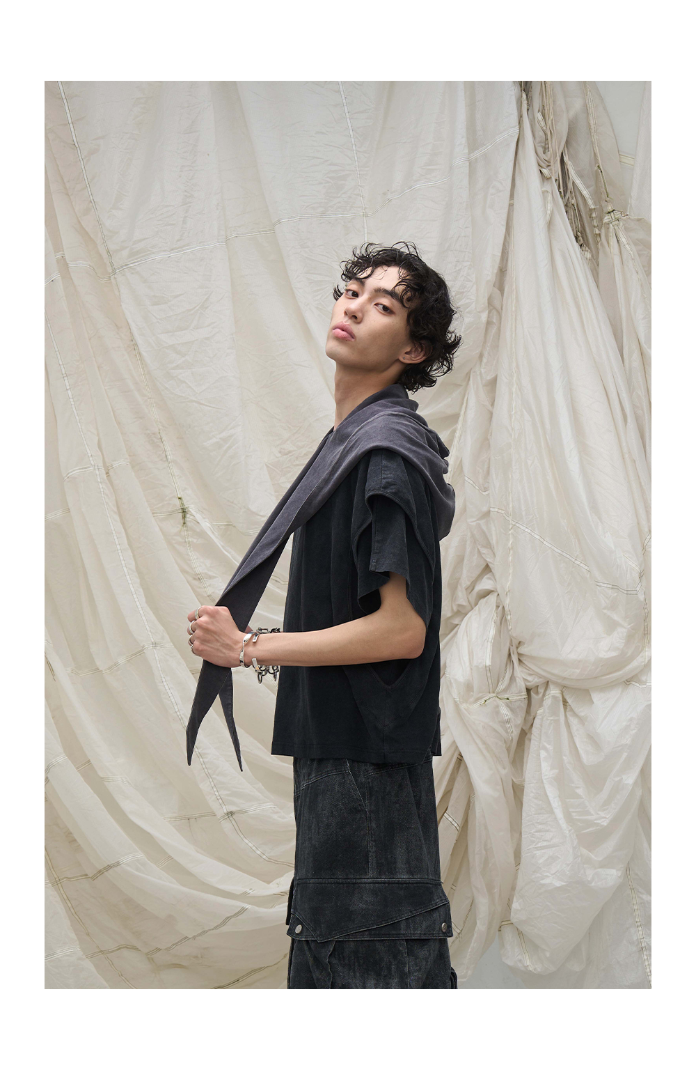 RELABEL Short Width Removable Large Hood Casual Short Sleeve