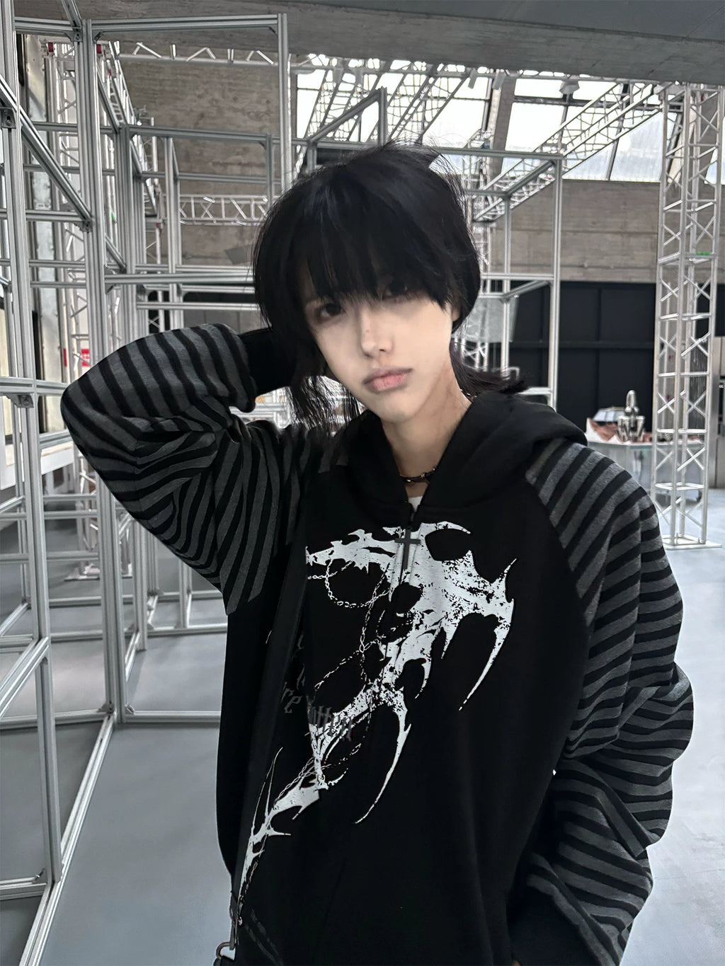 Wetbody Tattoo Print Loose Extra Thin Hooded Sweater