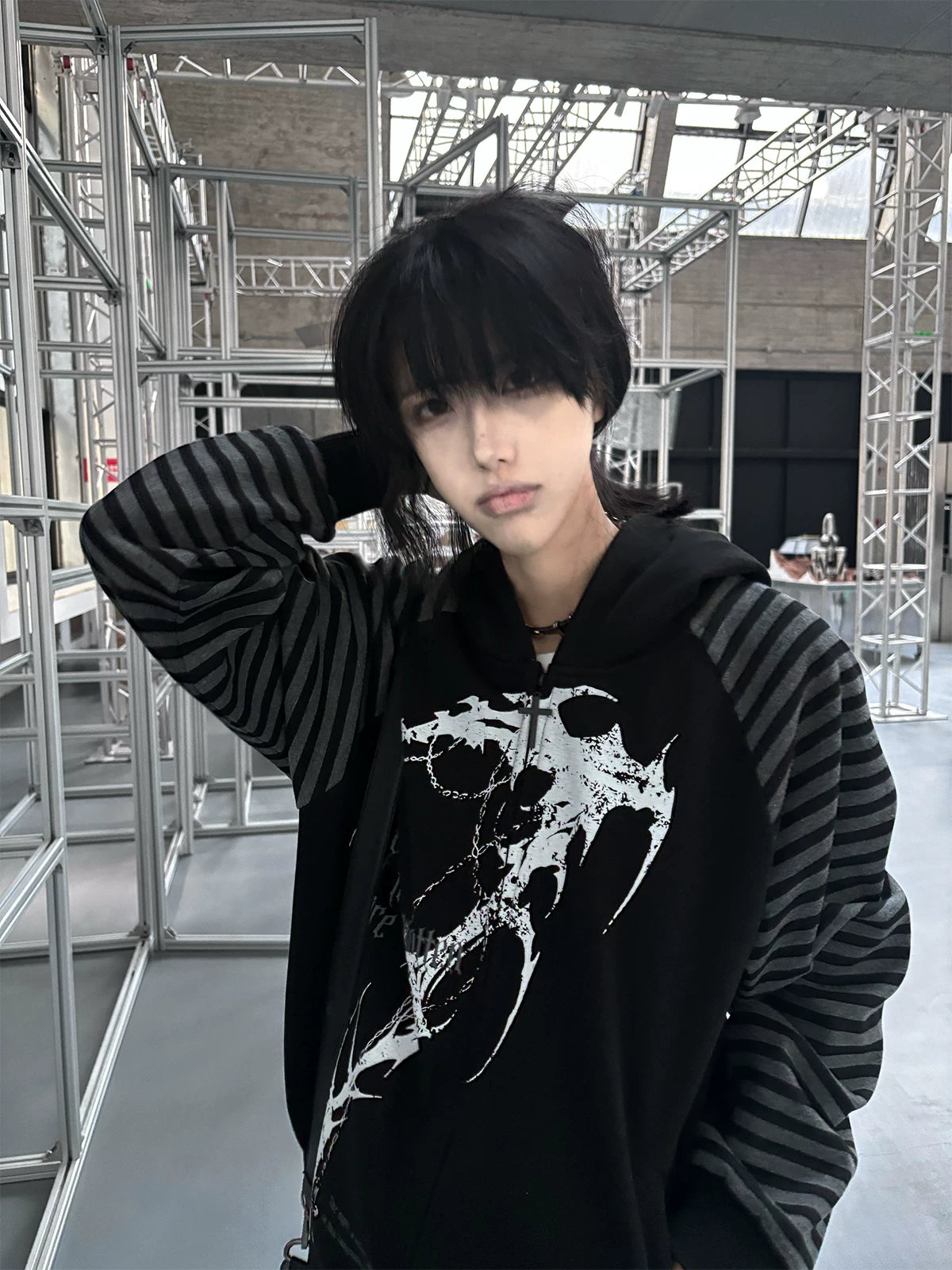 Wetbody Tattoo Print Loose Extra Thin Hooded Sweater