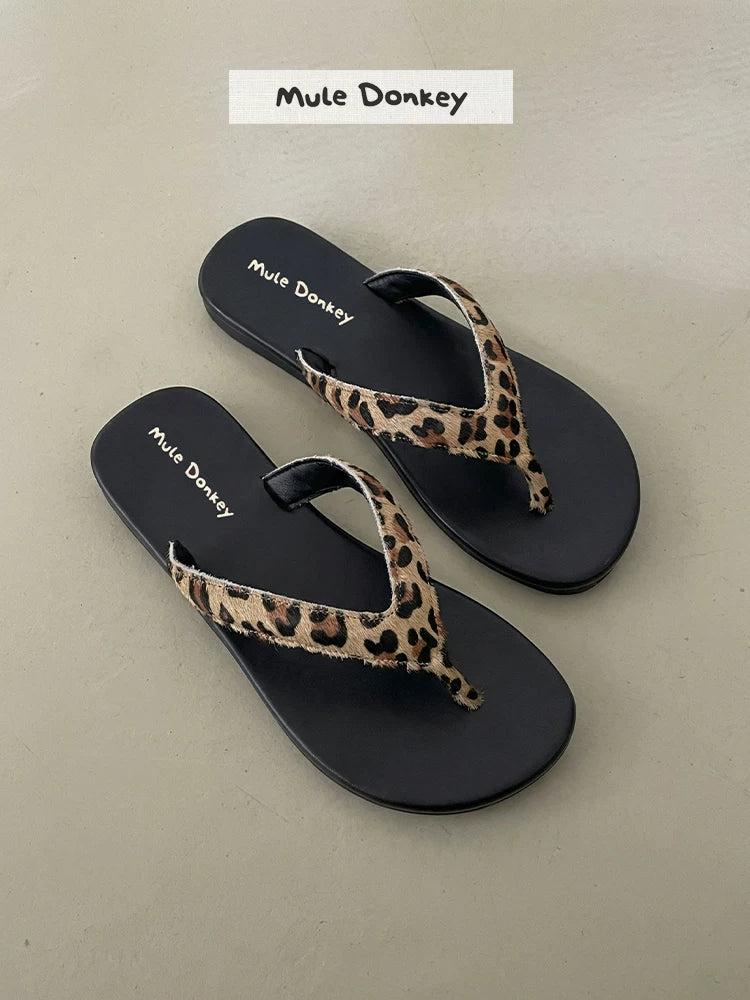 Donkey Leopard Print Outerwear Flip-flops