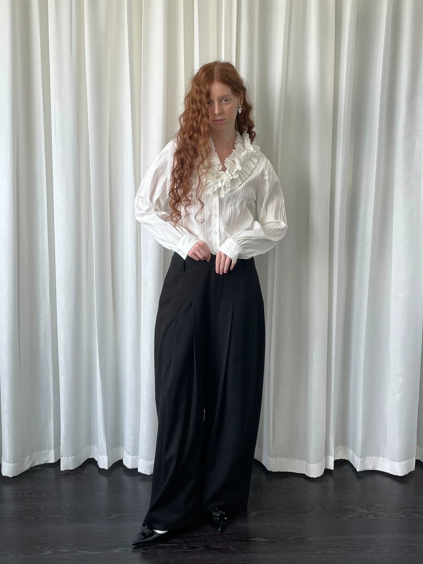 Loosesmell Large Lace-Up Collar Long Sleeve Shirt