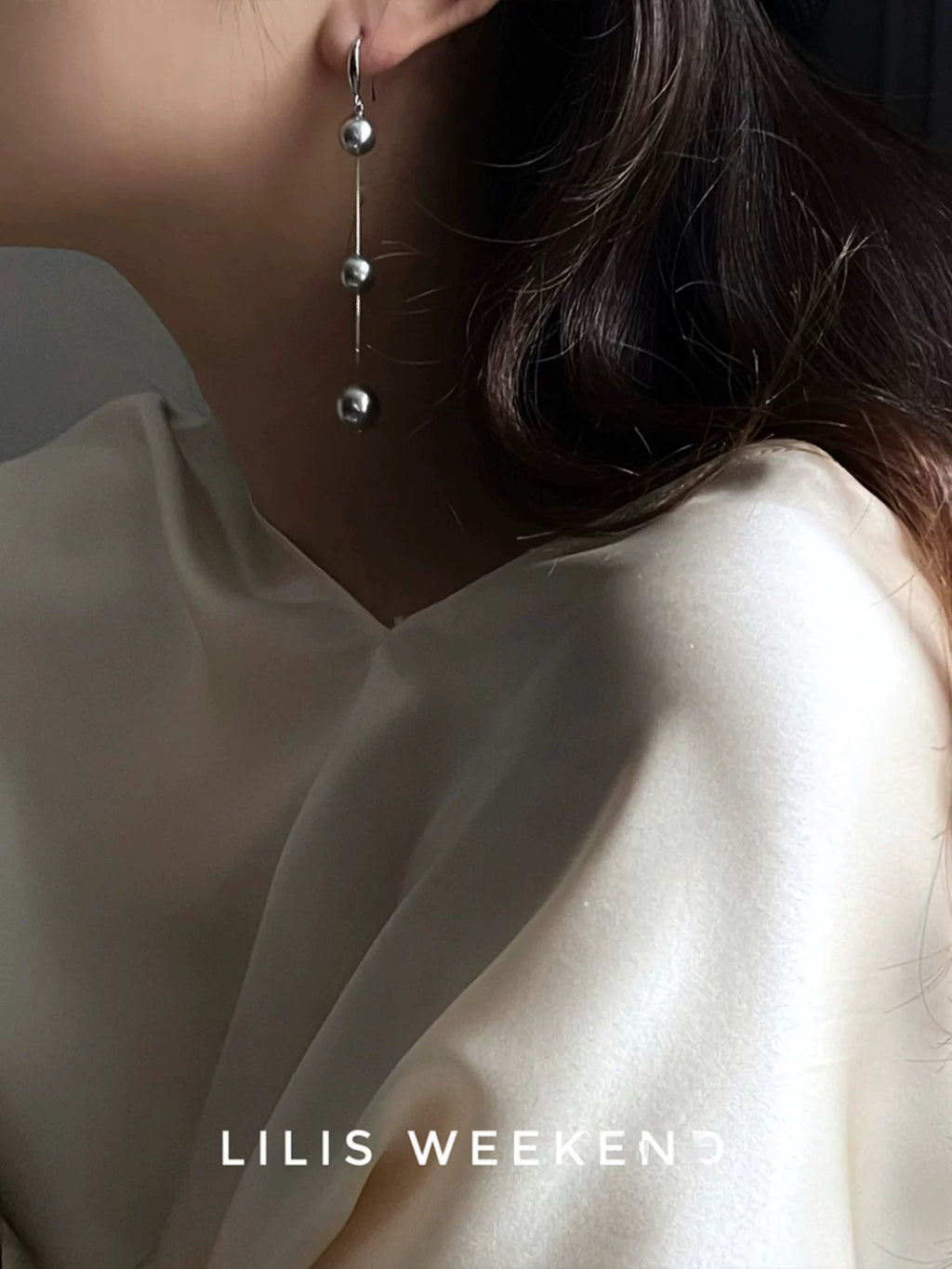 Lilis Weekend Handmade Crystal Pearl Short URL Earrings