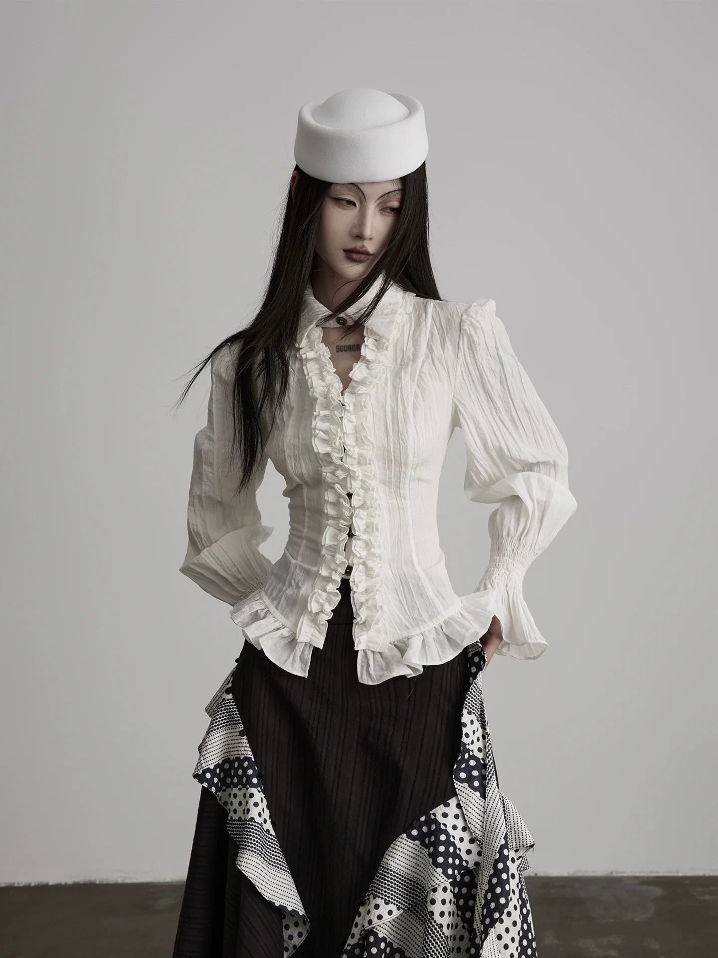 INDULG Fungus Lace V-neck Strap Waist Shirt