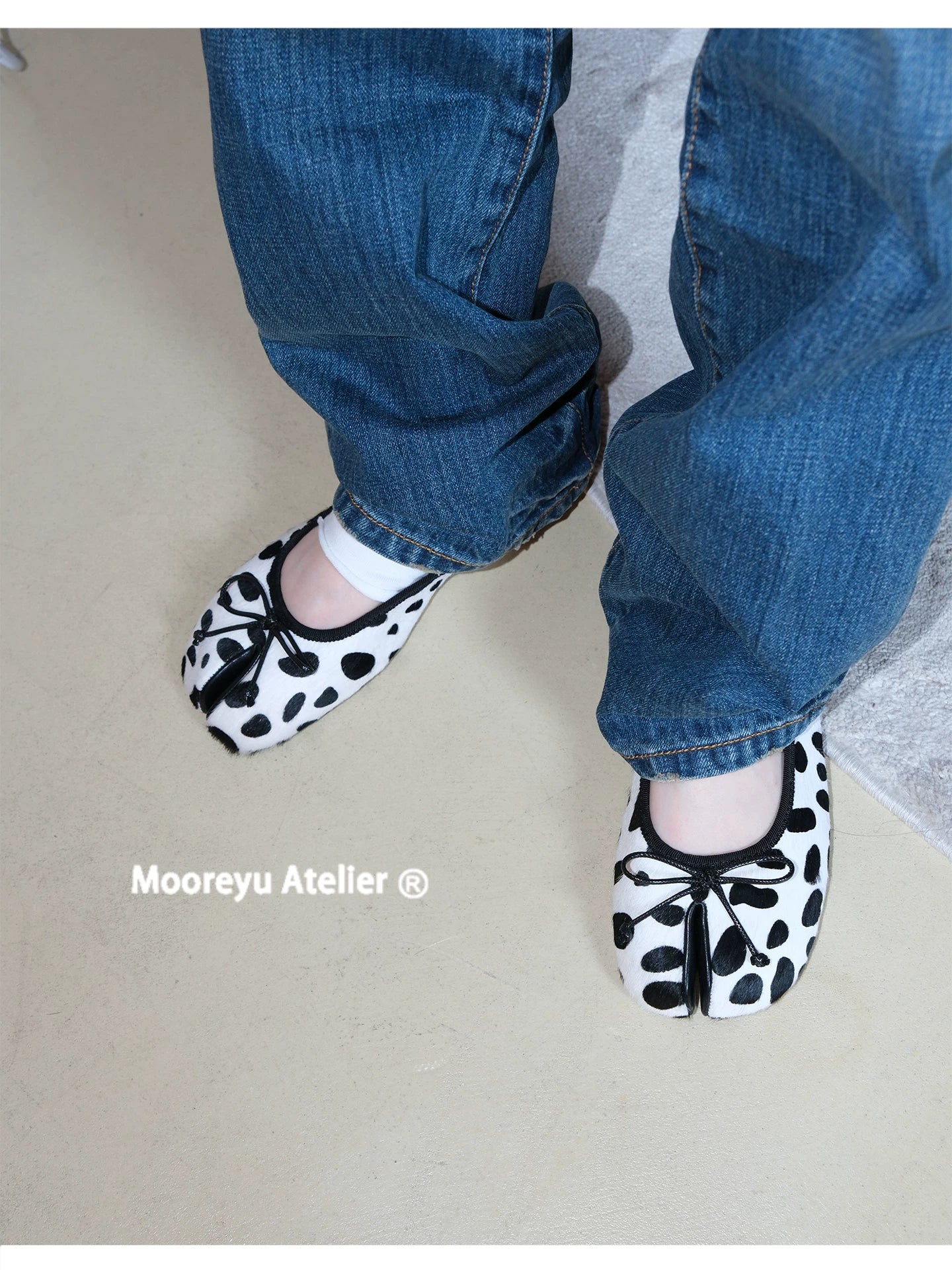 Mooreyu Polka Dot Bow Split-toe Shallow-mouth Flats