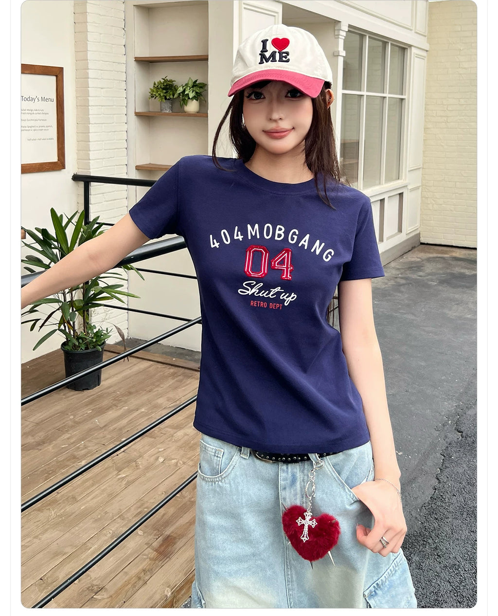 404MOB Retro Sticker Embroidered Versatile and Slim Tee