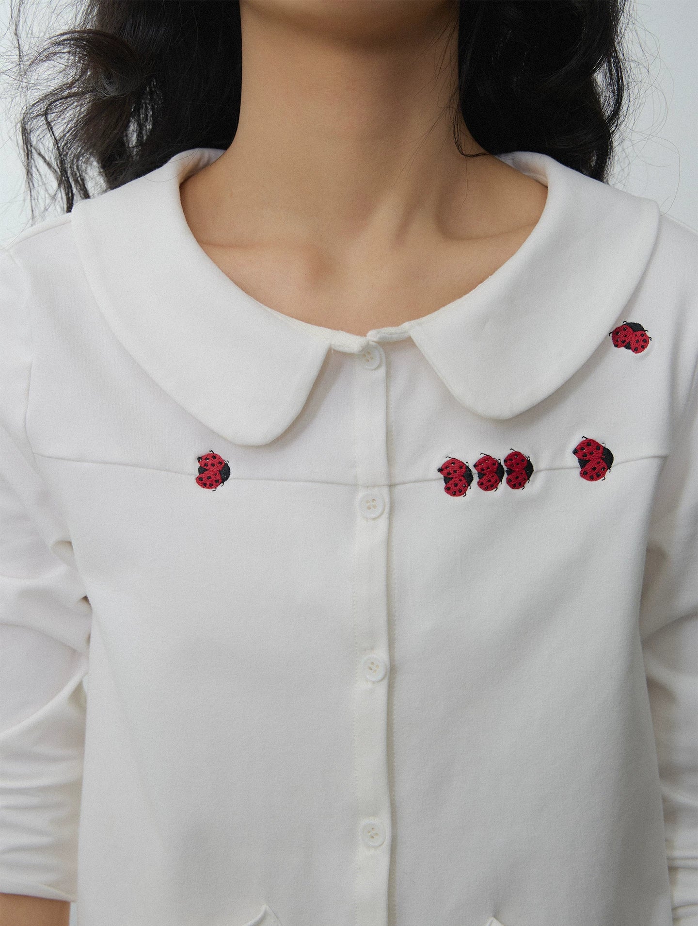 In Two Twos Beetle Embroidered Doll Collar Half Sleeve Shirt