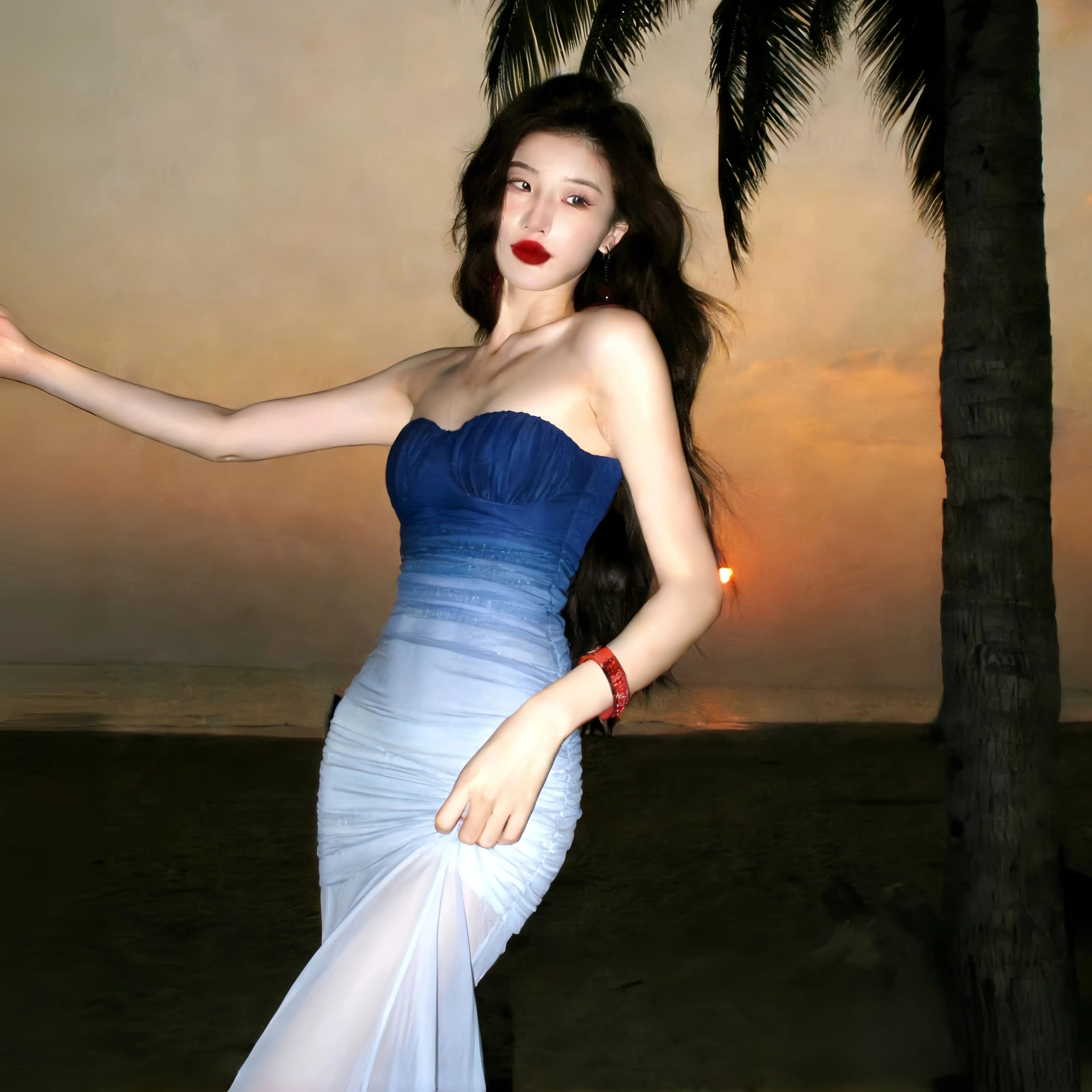 Instunning Gradual Change Tube Top Dress