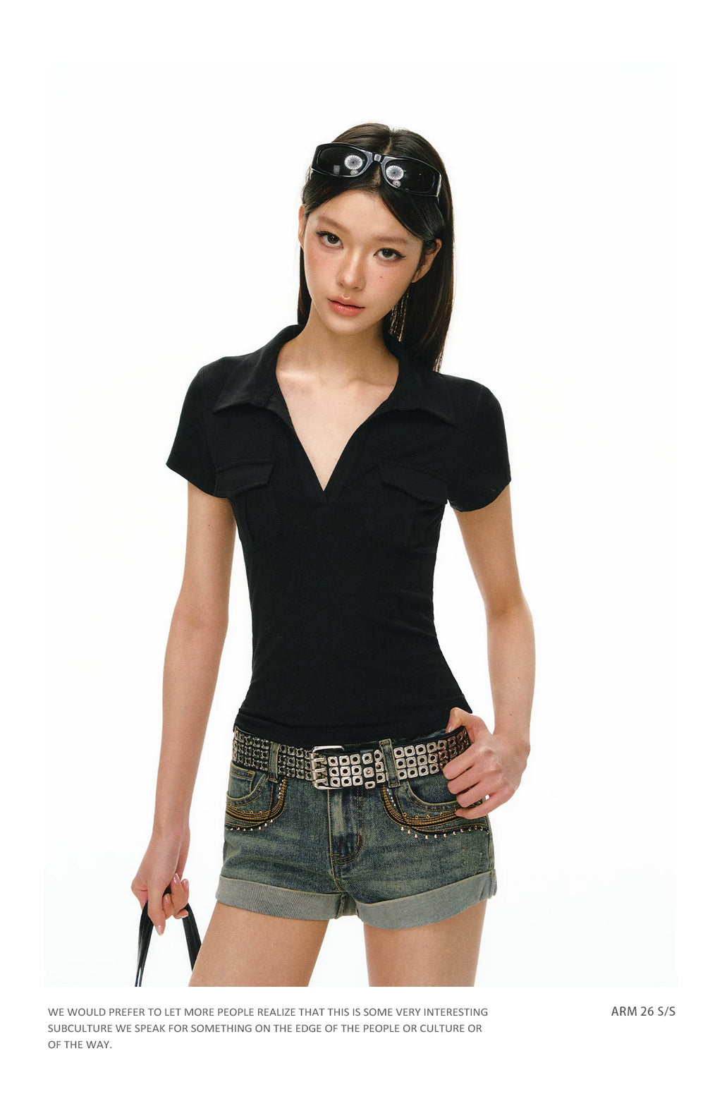 Ariseism Fitted V-Neck Pocket Short Sleeve Tee