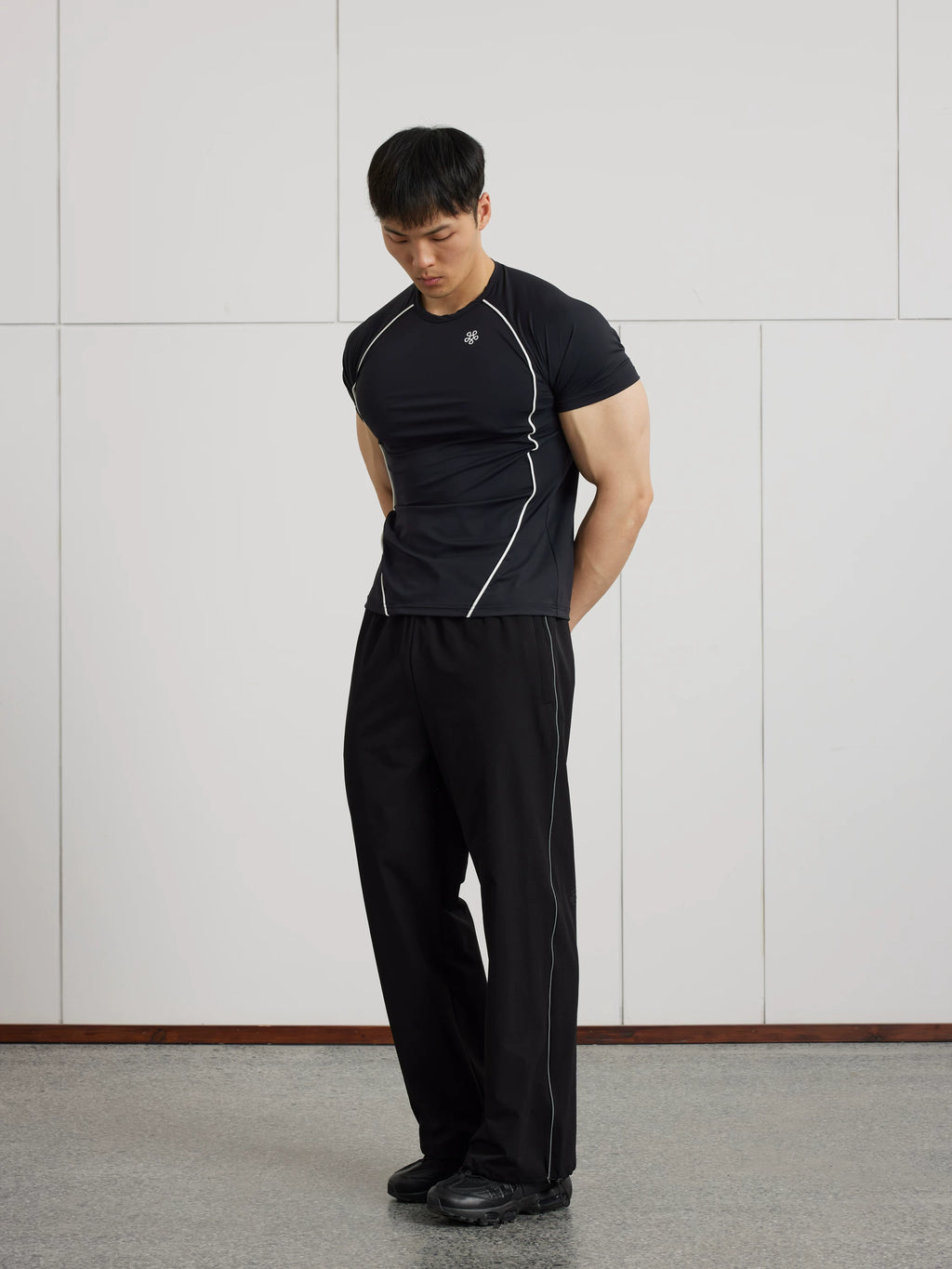 AFTERGLOW Rimmed Fitness Tee