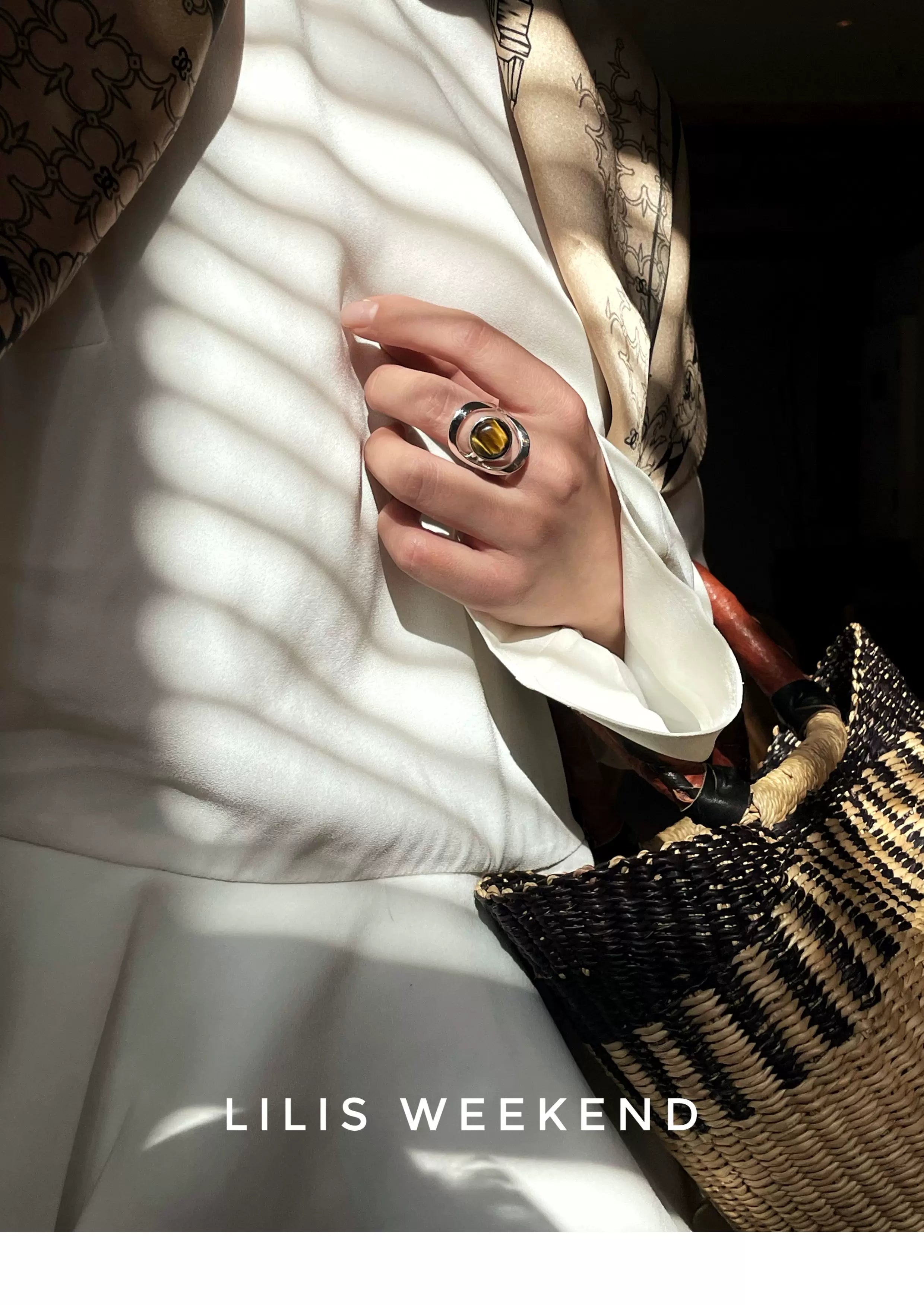 Lilis Weekend Niche Roman Ring Tiger's Eye Ring