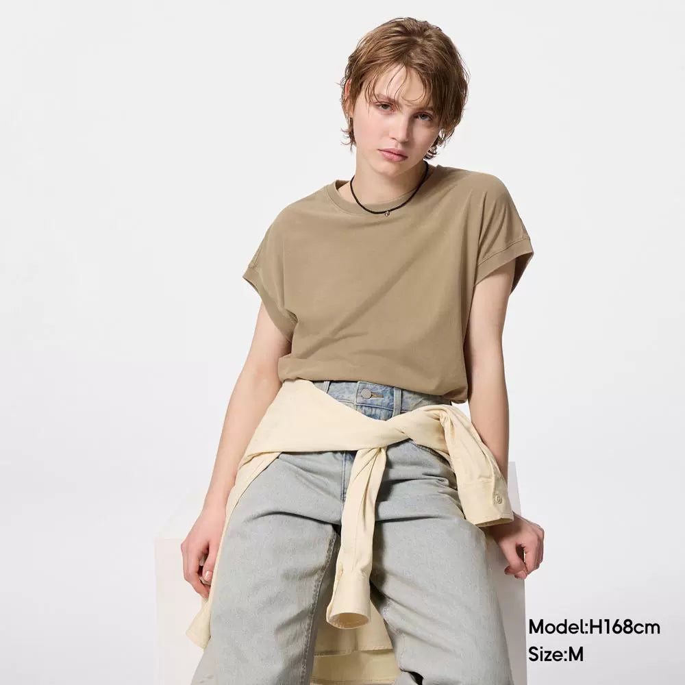 GU Retro Feeling Loose and Simple Tee