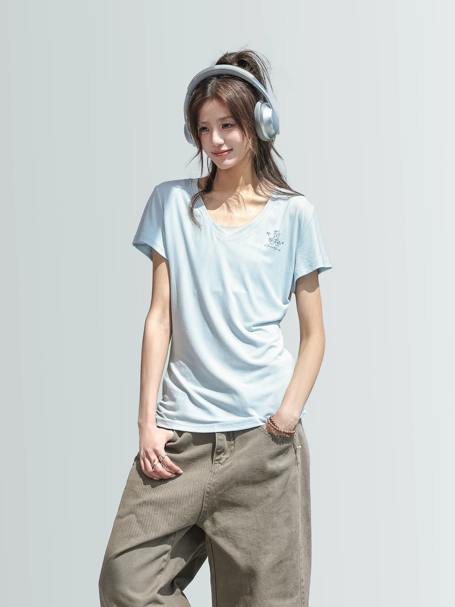 CHANT2nd Bear Print V-neck Tee