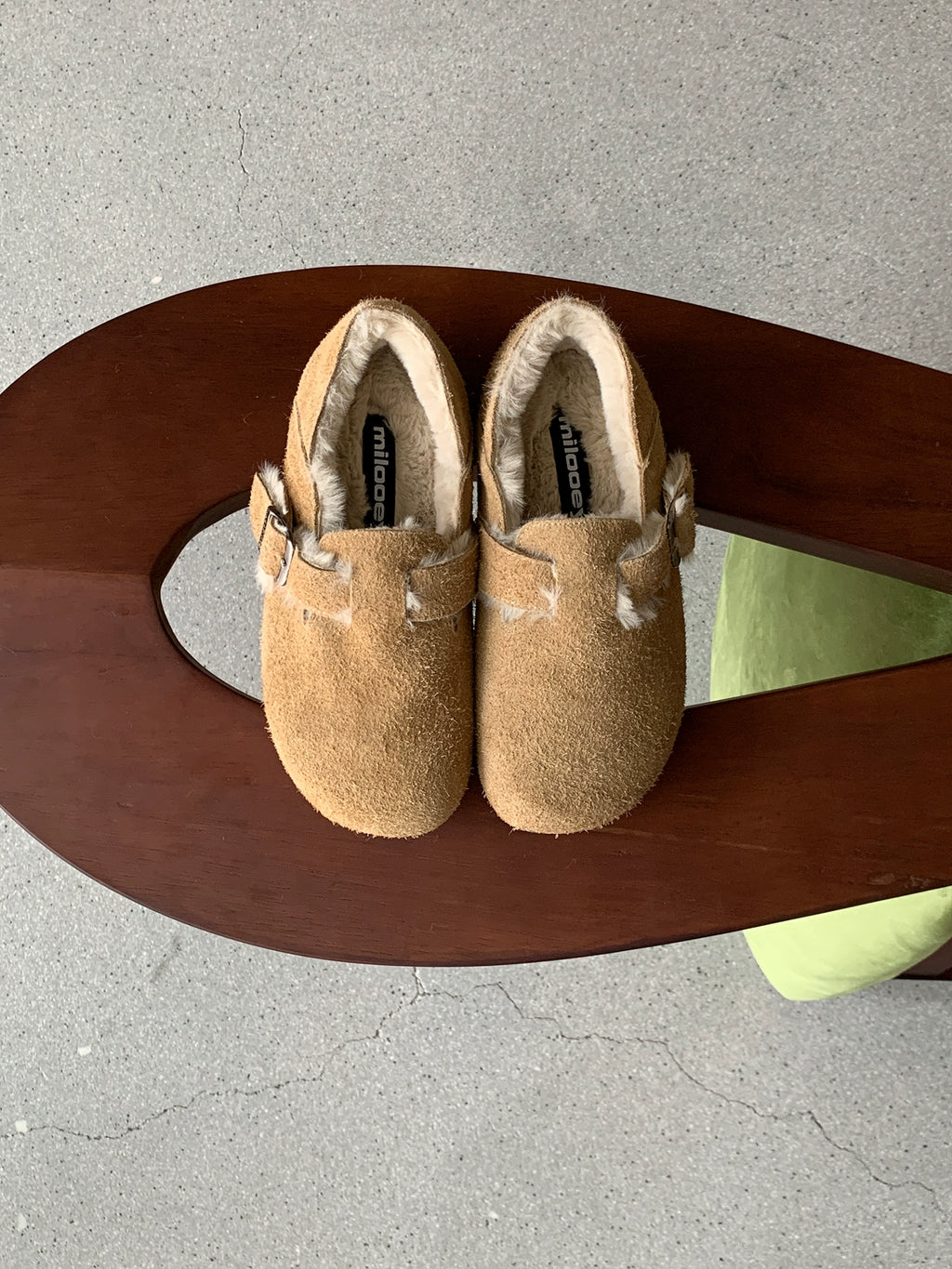 Milooey Flat-bottomed Fleece All-inclusive Soft-soled Shoes