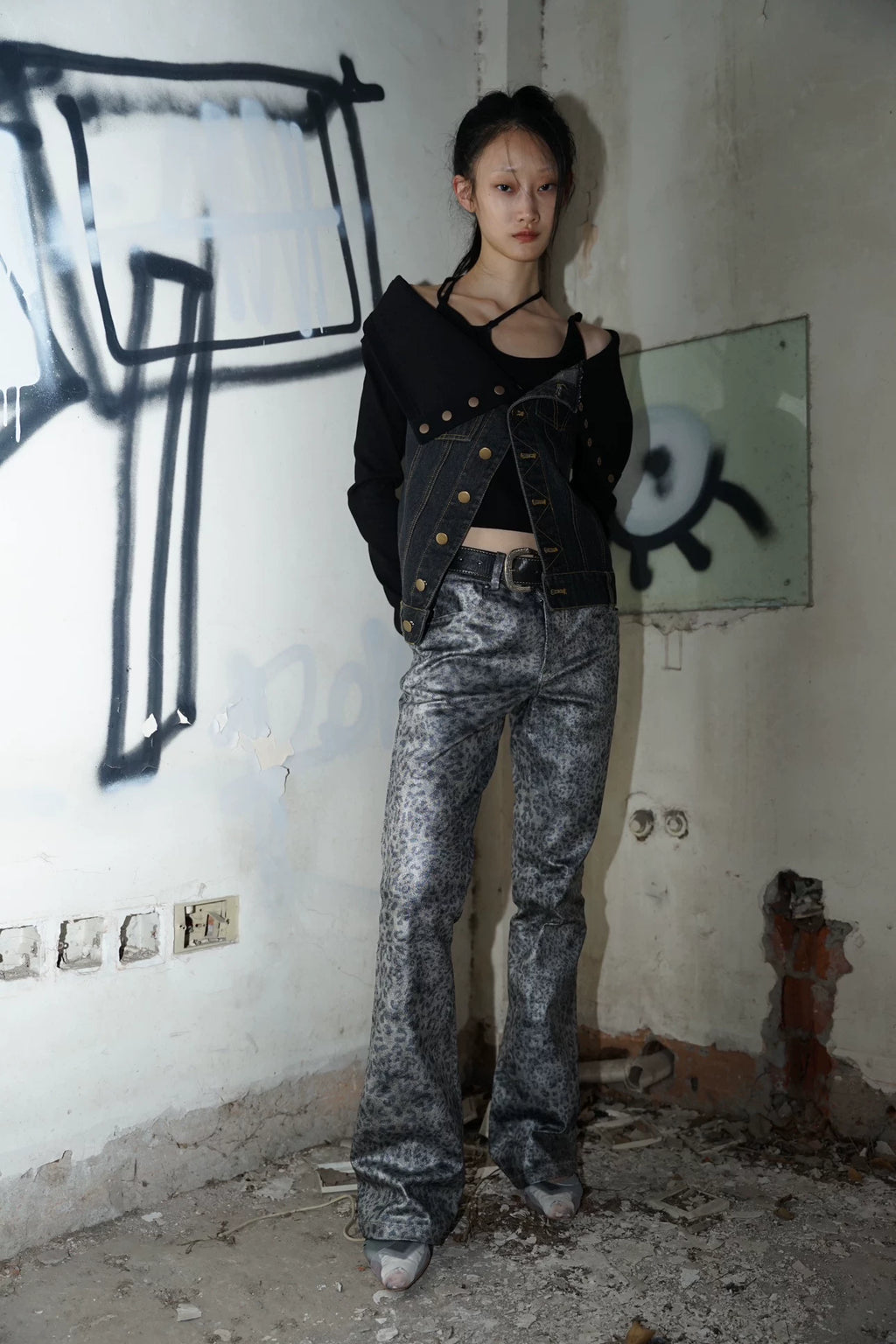 Enteralt Slightly Stretch Leopard Print Denim Flared Pants